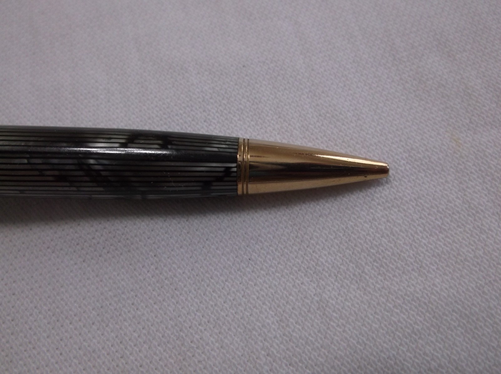 VINTAGE EVERSHARP SKYLINE GRAY STRIPE MOIRE MECHANCIAL PENCIL / 1.18 mm LEAD