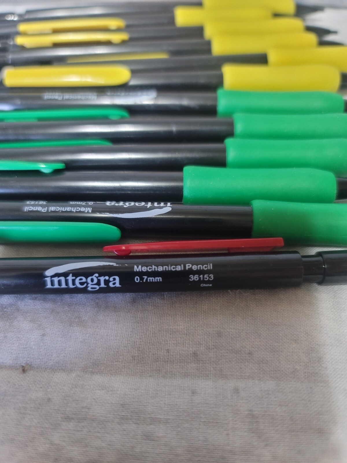 Integra Rubber Grip Mechanical Pencil 0.7mm Lead 36153 Lot of 21 Refillable #249