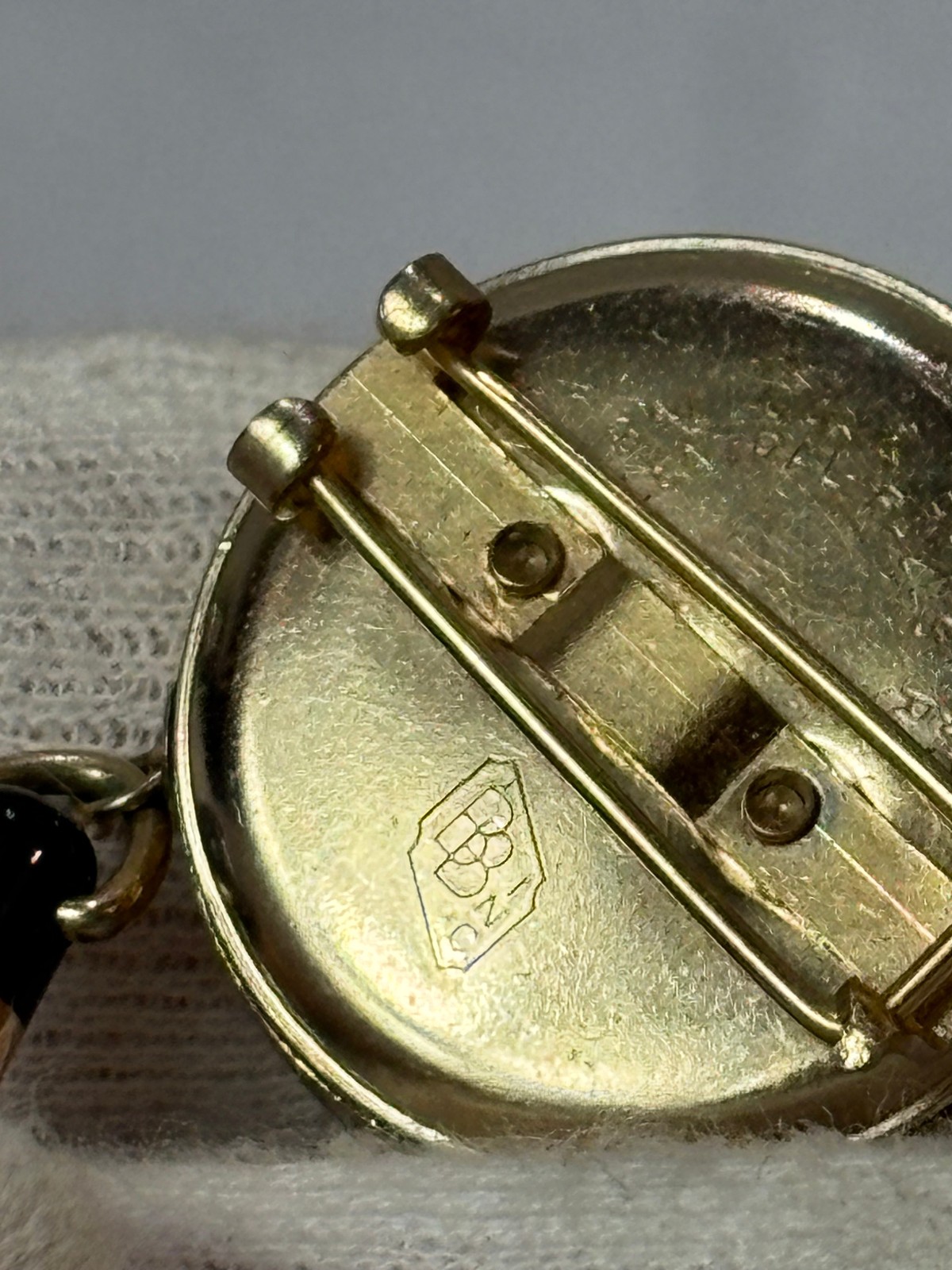 Vtg Cross Mini 10kt GF Pencil On Ballou & Bass Retractable Chain Brooch