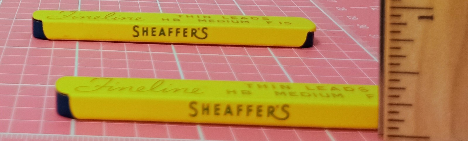 Vintage Sheaffer’s Fineline Thin Leads Mechanical HB Meduim F 15 USA 12pc Tins