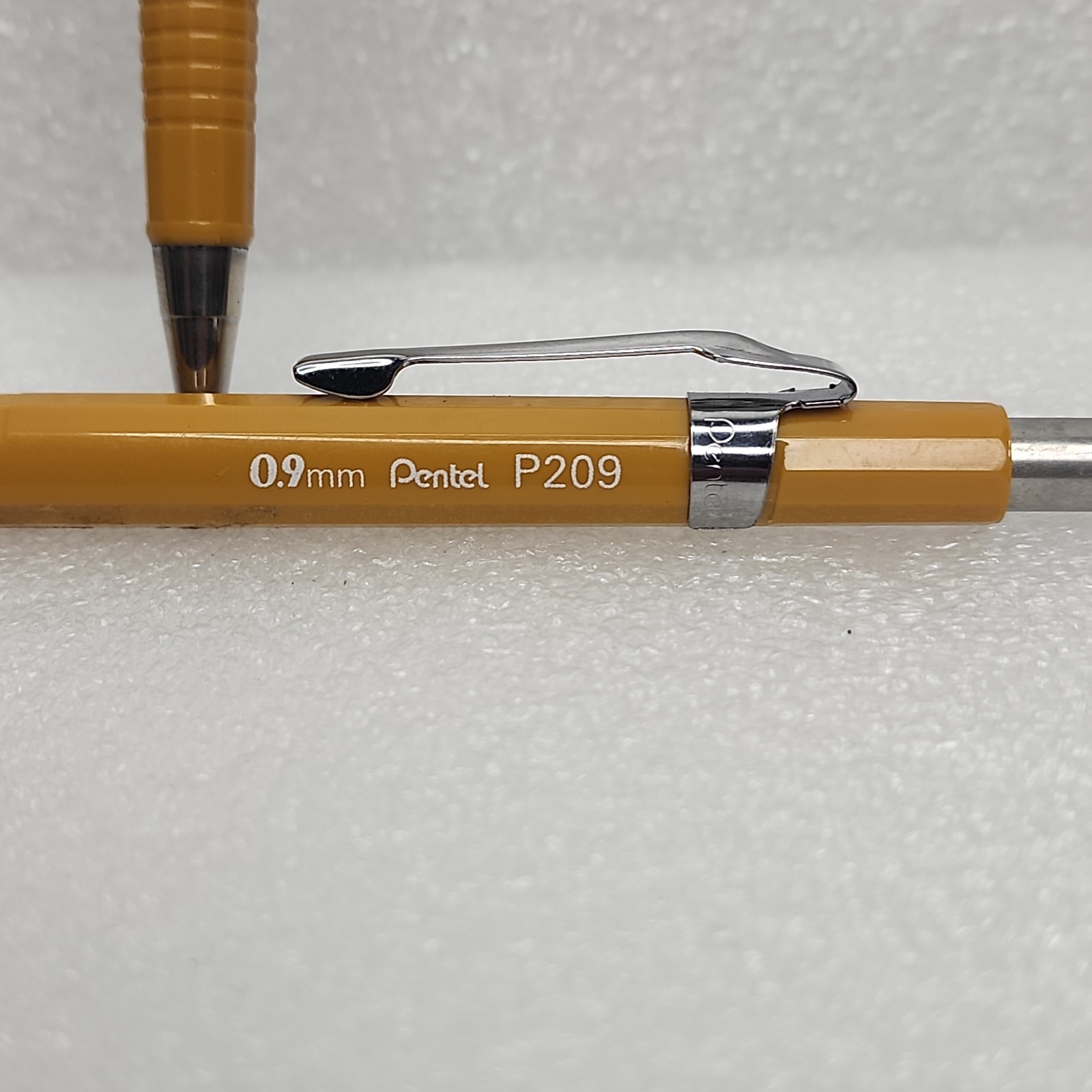P209 Pentel Sharp Mechanical Drafting Pencil, 0.9mm Yellow Barrel, Lot of 2. Vtg