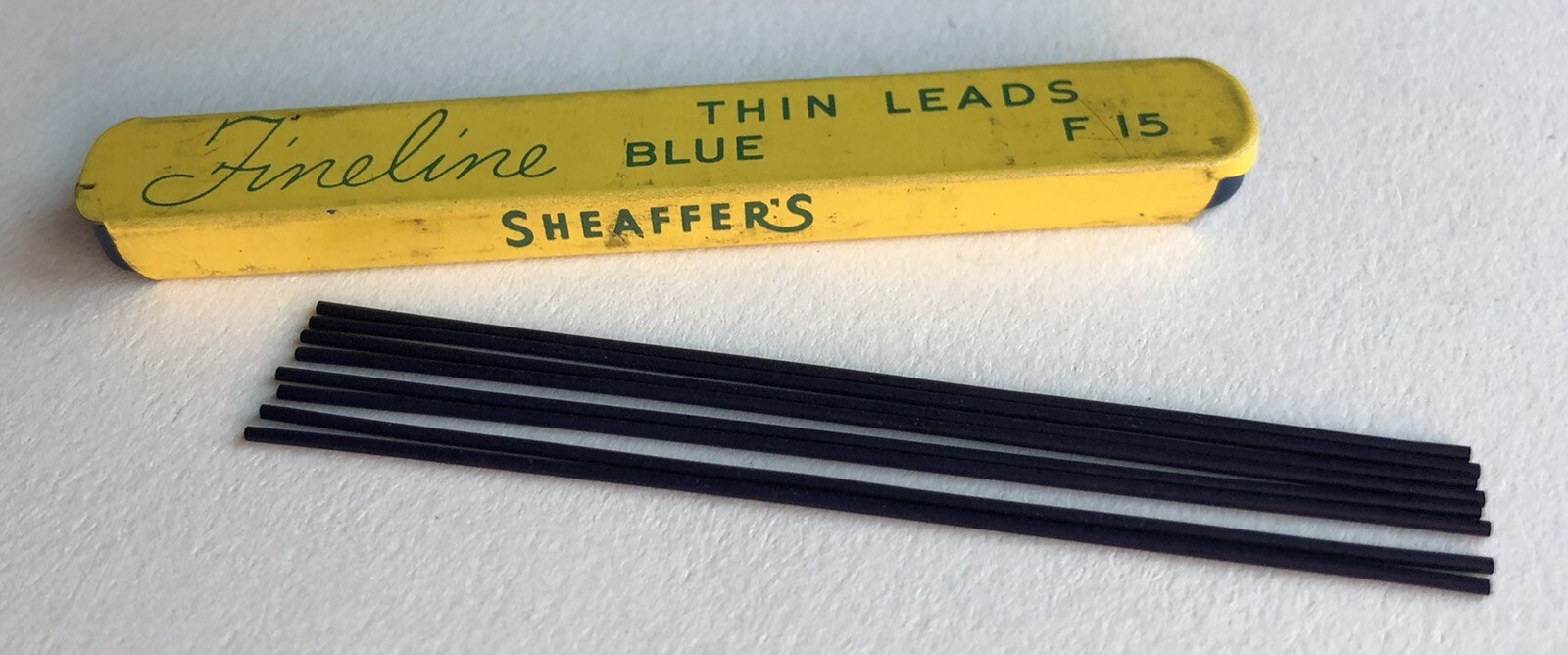 Vintage SHEAFFER Fineline Blue .9mm Mechanical Pencil Lead 8pk NOS Metal Tin USA