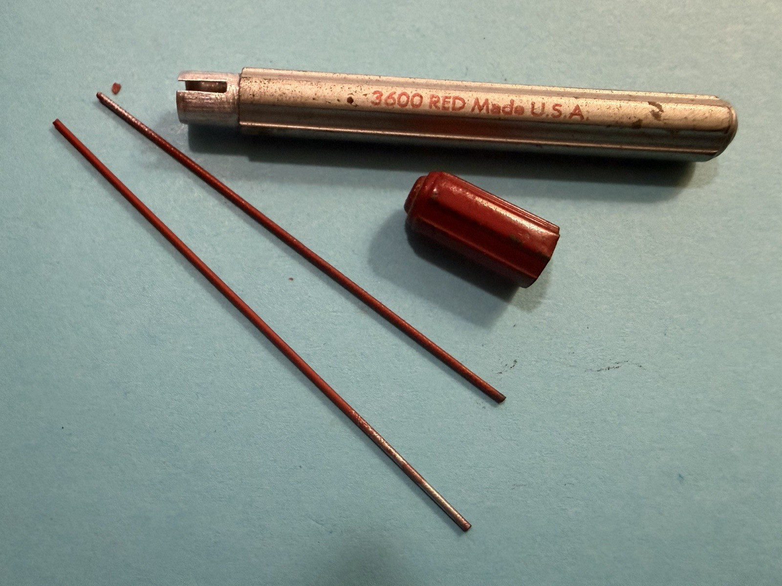 Vintage Eagle Electronic Extra Thin Leads 3600 RED Made USA Container & 2 leads