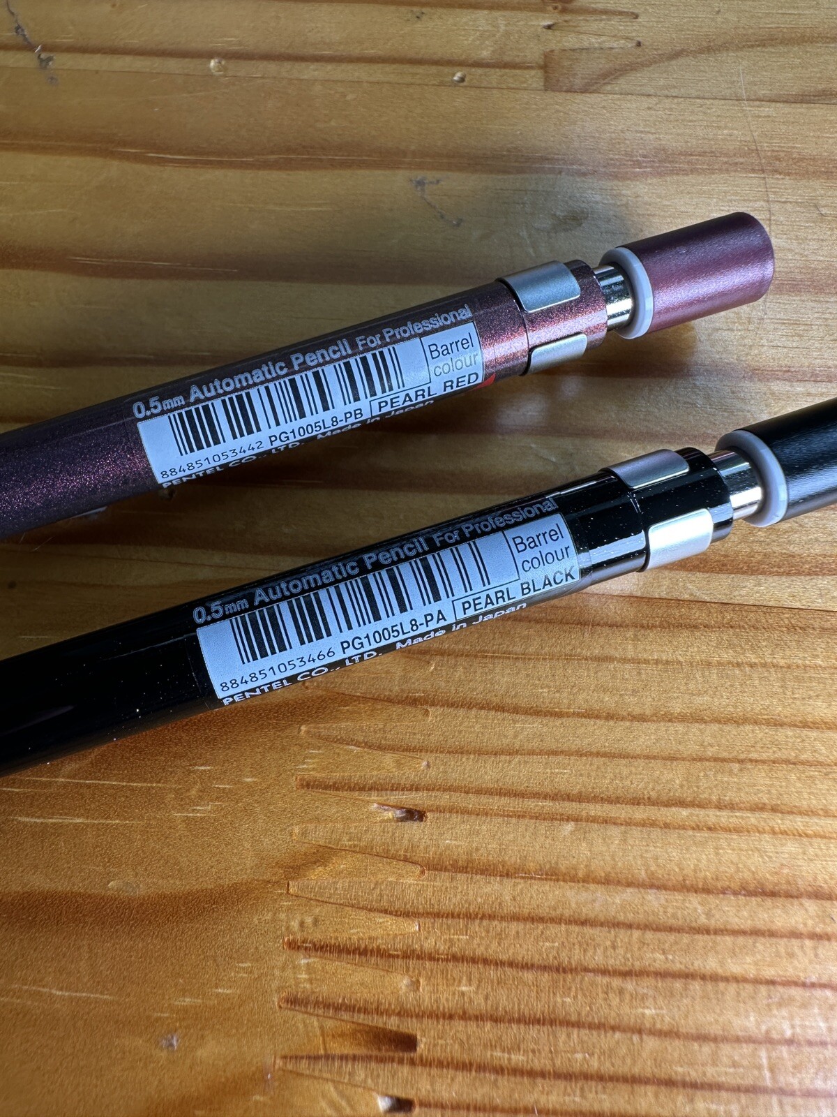 Pentel Graph 1000 Limited Edition Mechanical pencil set of 2 Pearl Black And Red