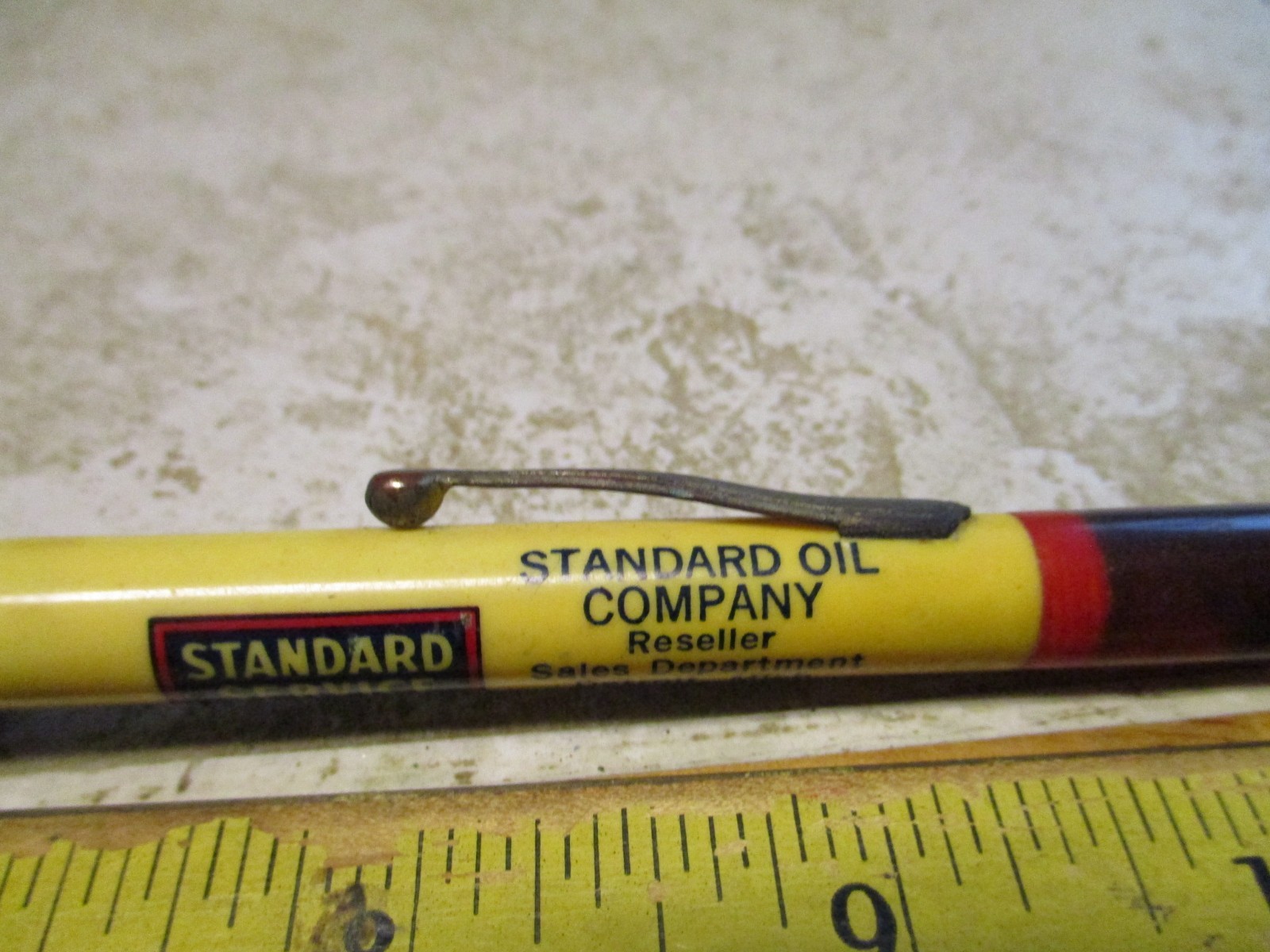 VTG Standard Oil Co ISO-VIS Oil Filled Mechanical Pencil Red Advertising M31