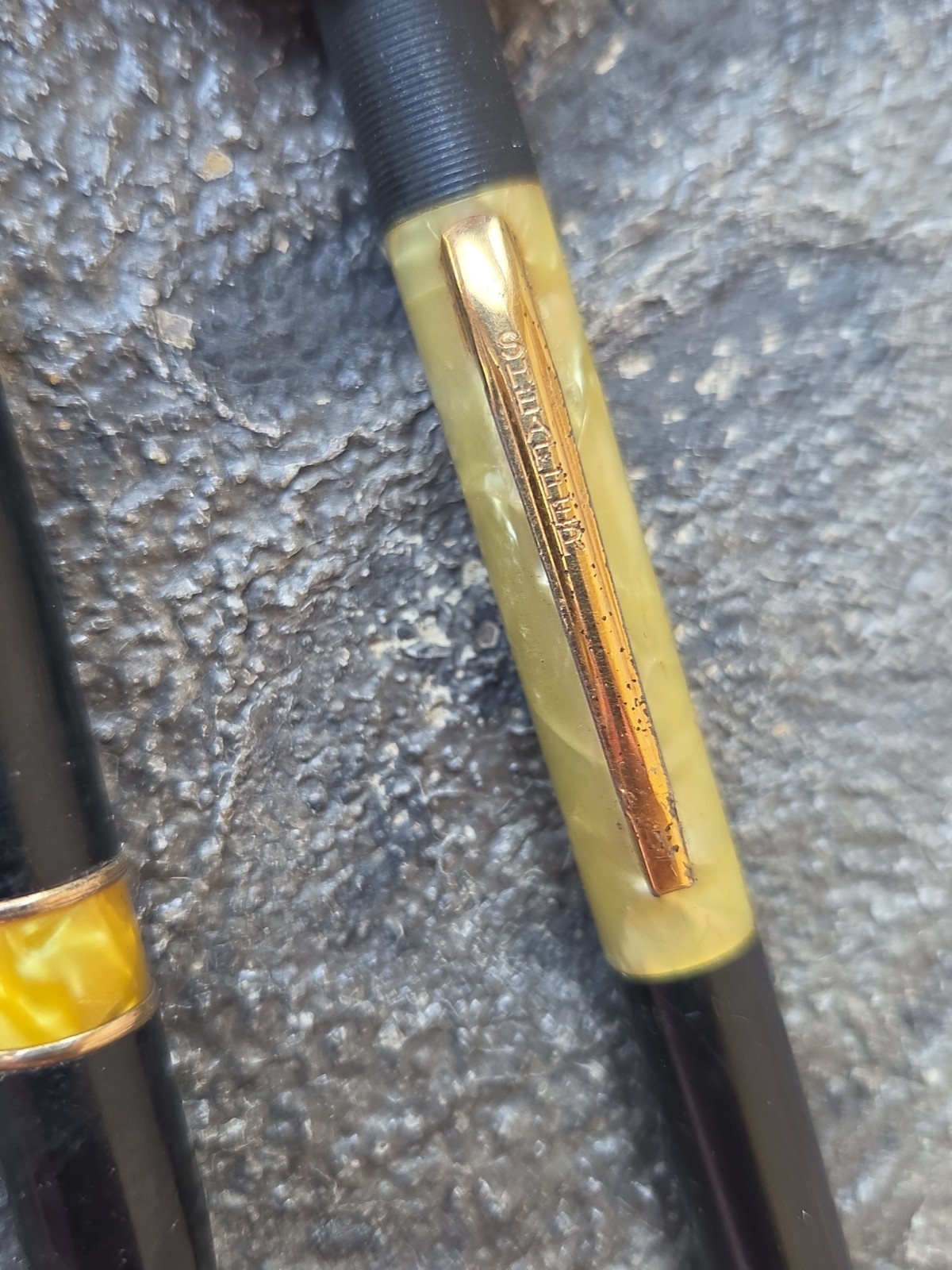 Vintage Sheaffer Pearl & Gold & Black Mechanical Pencil – 1960’s USA See Descrip