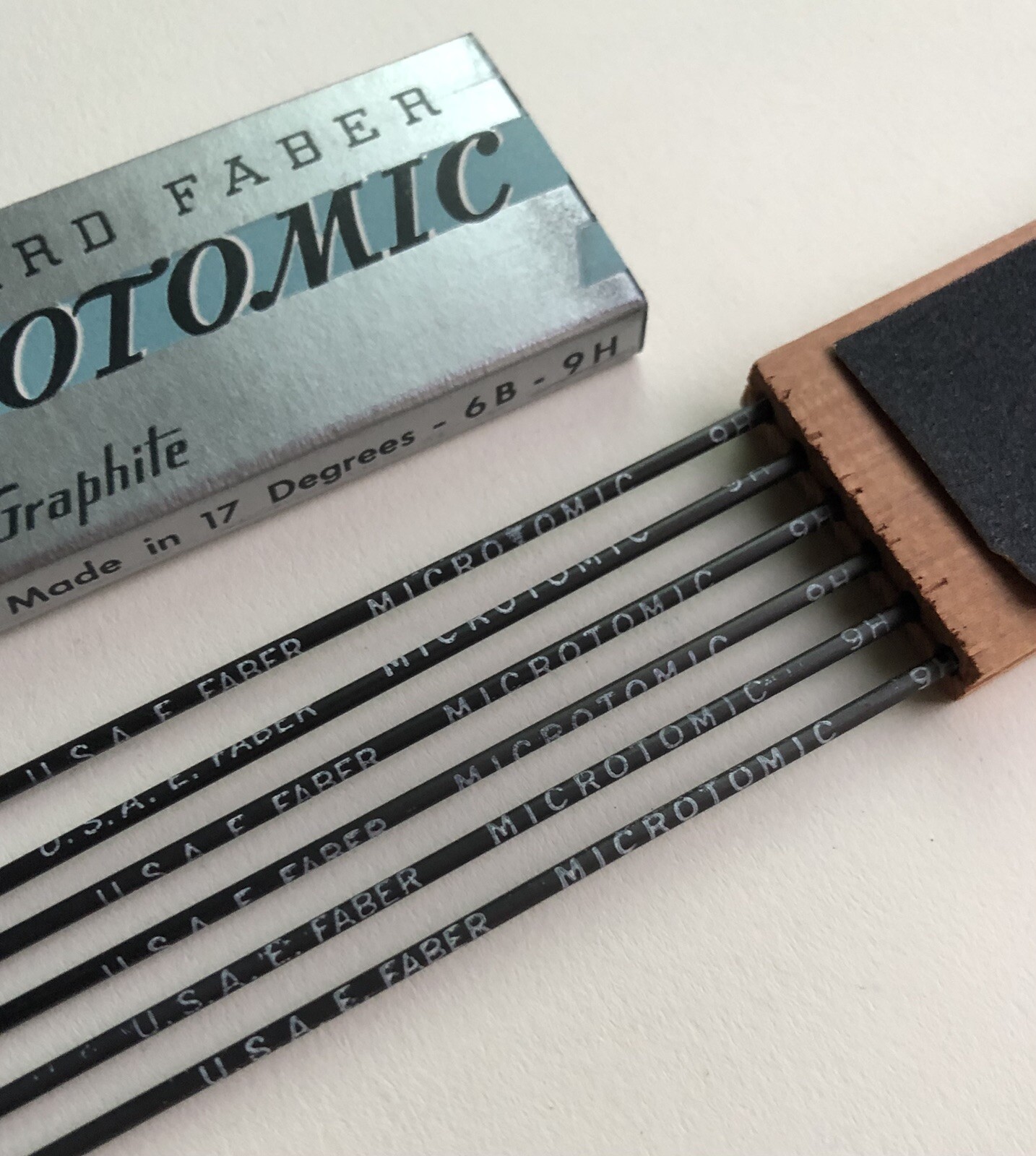 Vintage Eberhard Faber Microtomic 6100 9H 2mm Mechanical Artist Pencil 6pk Lead