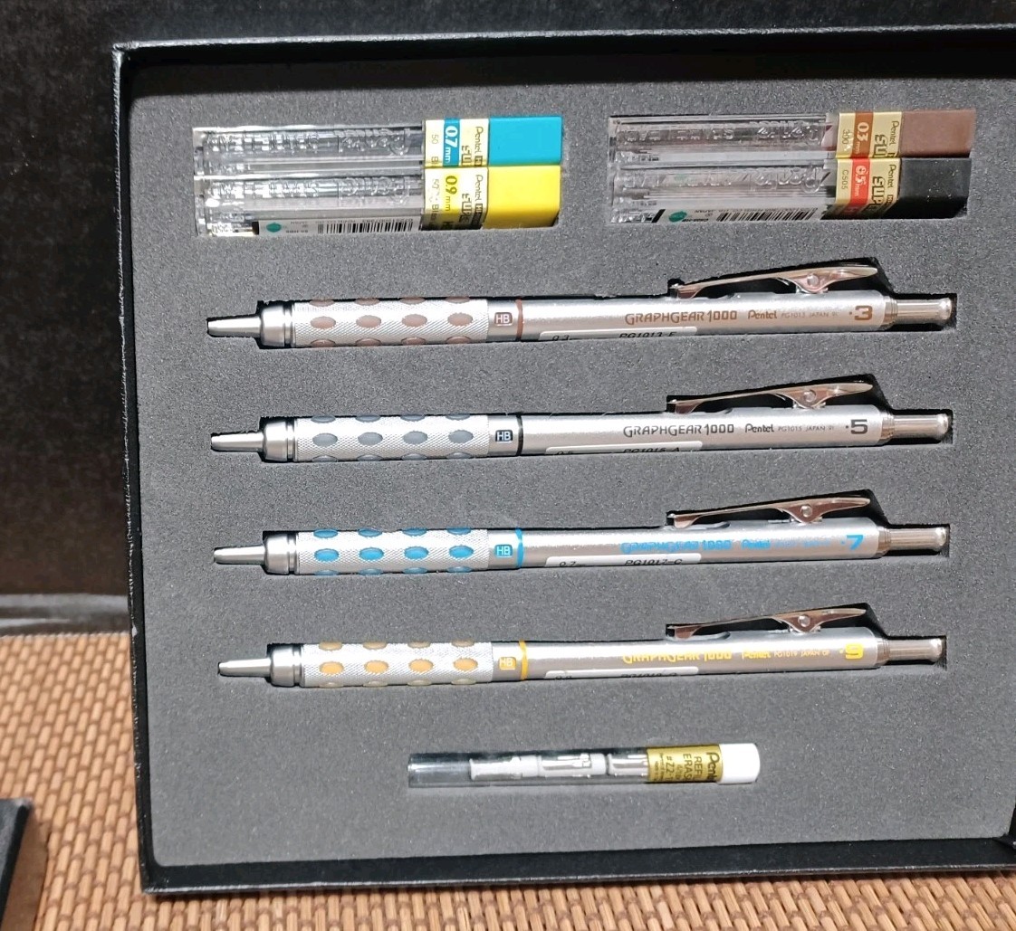 Pentel GraphGear 1000 Mechanical Drafting Pencil Gift Set w/ Lead Eraser Refills