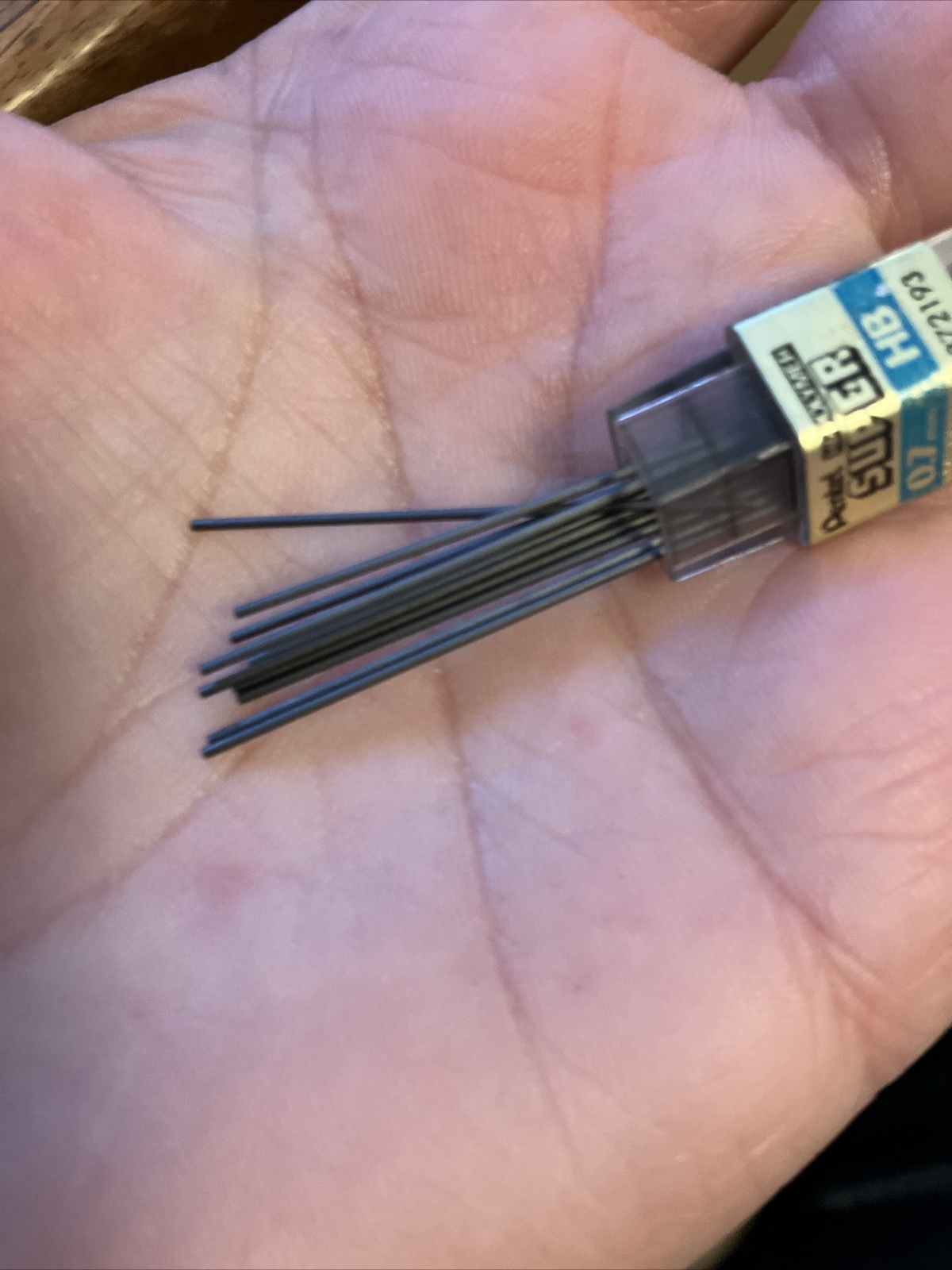 Pentel P207 0.7mm Mechanical Pencil TURQUOISE BLUE with Additional Leads, BONUS
