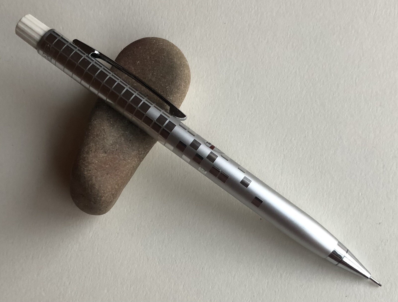 Vintage TOMBOW MONO 16 Mechanical Pencil .5mm Lead Sticker NOS Checks Japan