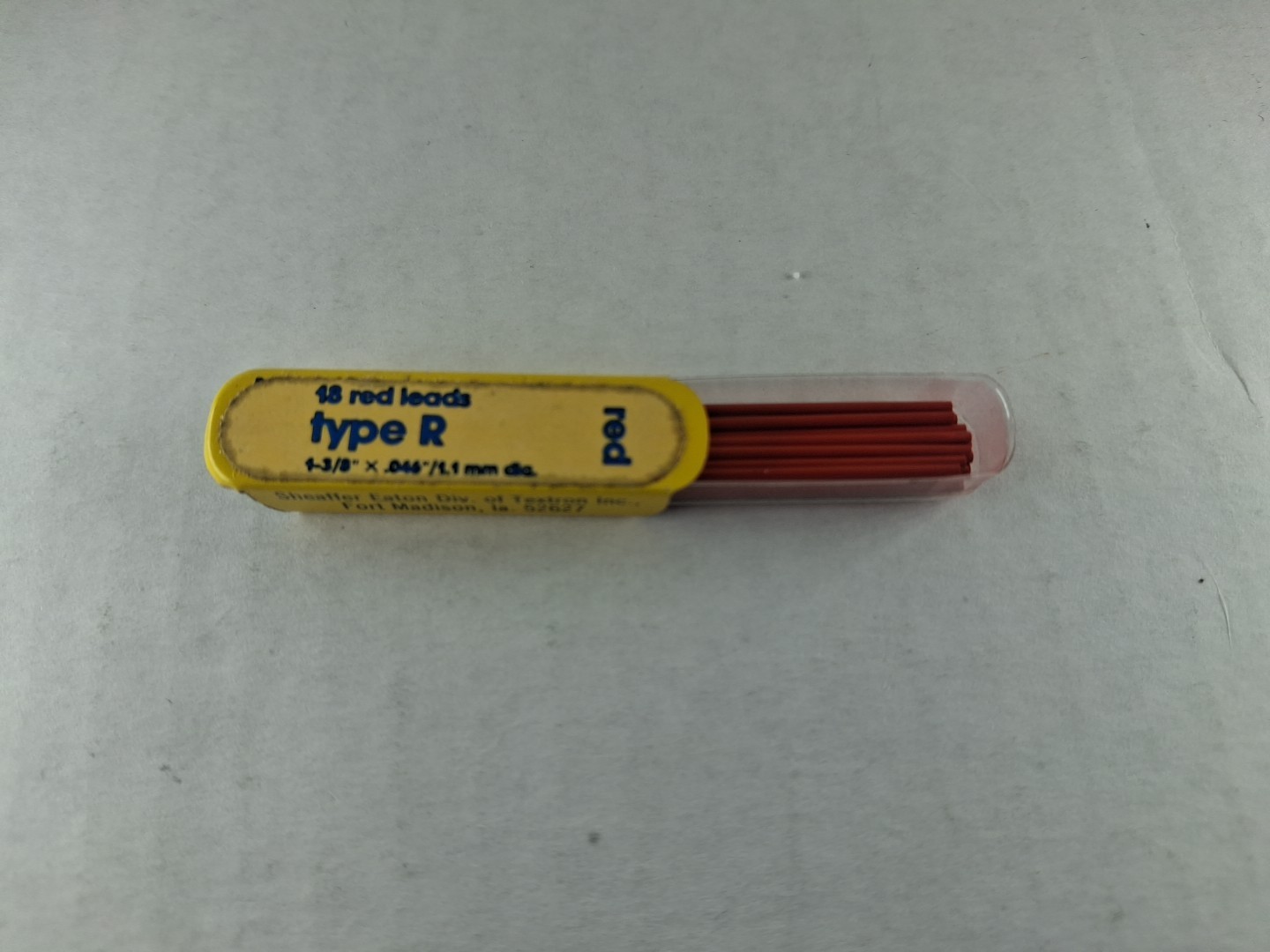Vtg Sheaffer Pencil Leads 18pcs 1.1mm .046″ RED Lead w/ Yellow Tin TYPE R