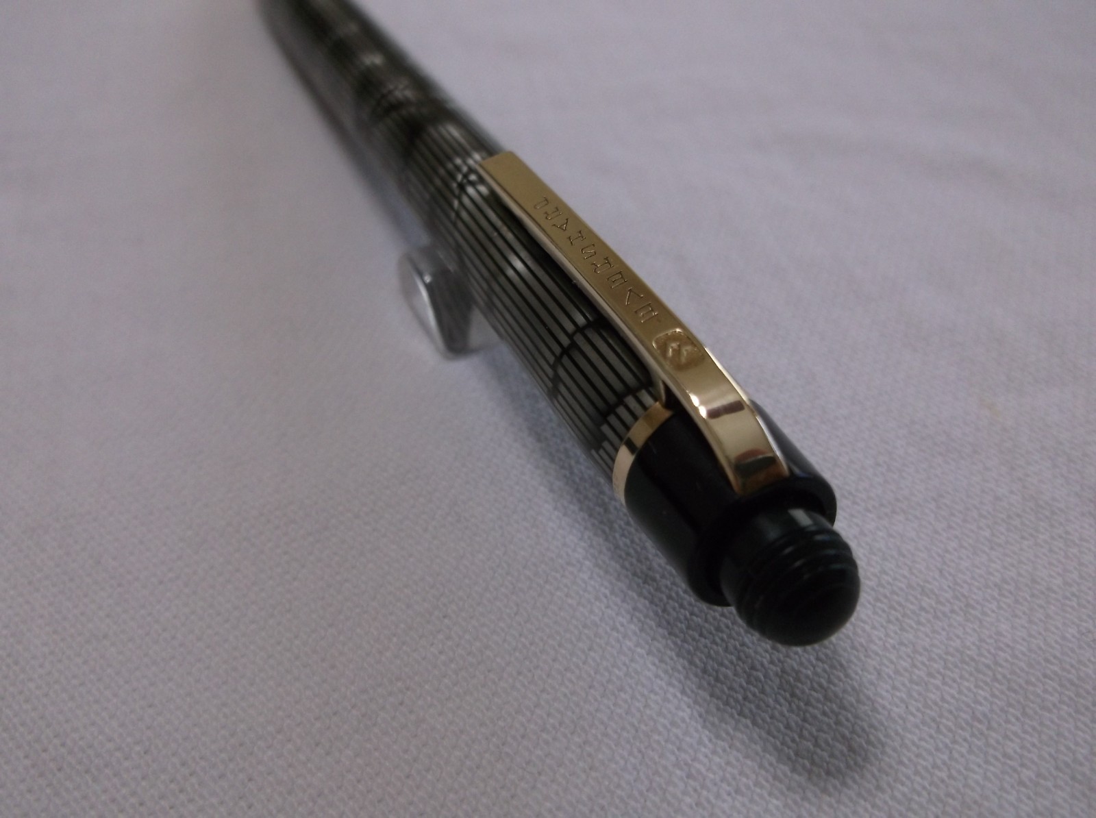 VINTAGE EVERSHARP SKYLINE GRAY STRIPE MOIRE MECHANCIAL PENCIL / 1.18 mm LEAD