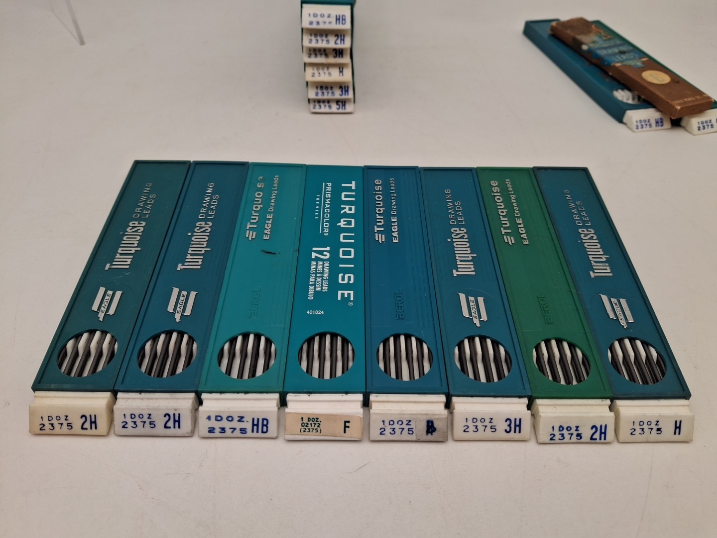 15 Eagle Turquoise Drawing Leads Lot 8 Full 7 Partial + 2 Empty