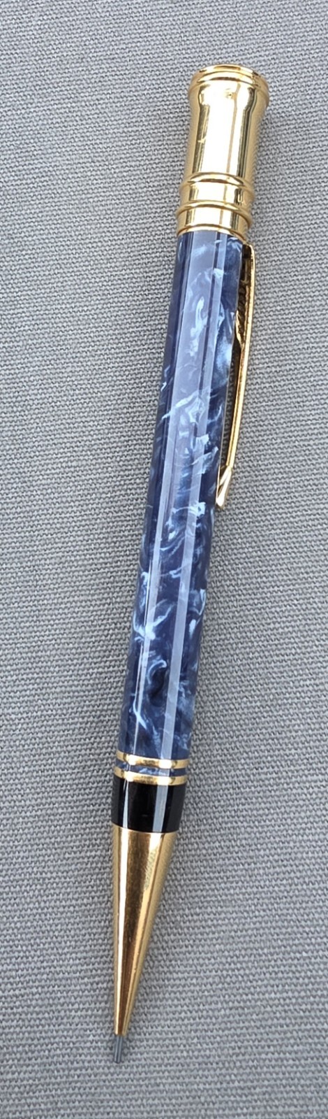 PARKER DUOFOLD CENTENNIAL MARBLE BLUE MECHANICAL PENCIL.