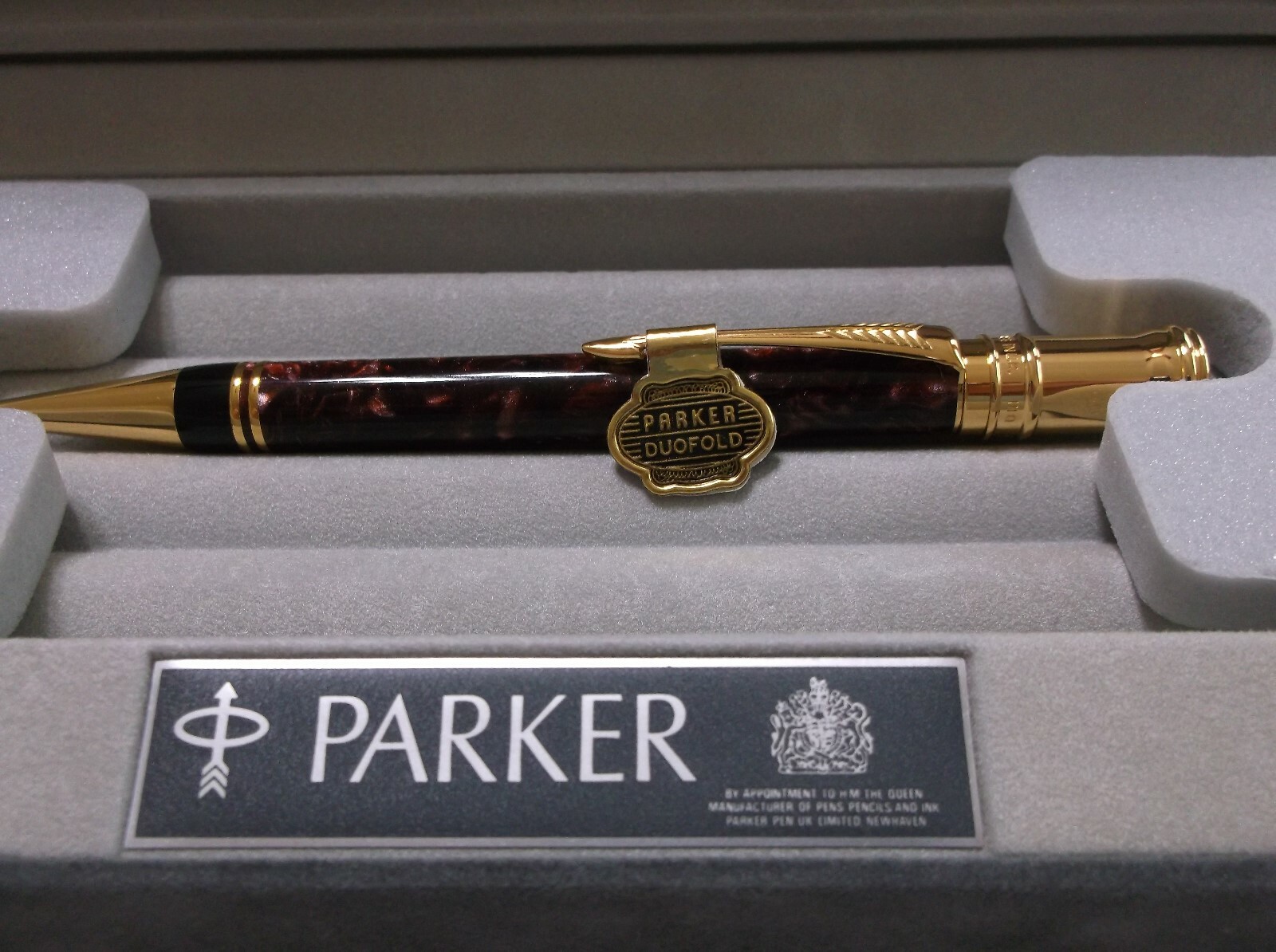 PARKER DUOFOLD MARBLED MAROON & GOLD 0.9 mm PENCIL / NEW IN BOX / MADE IN UK