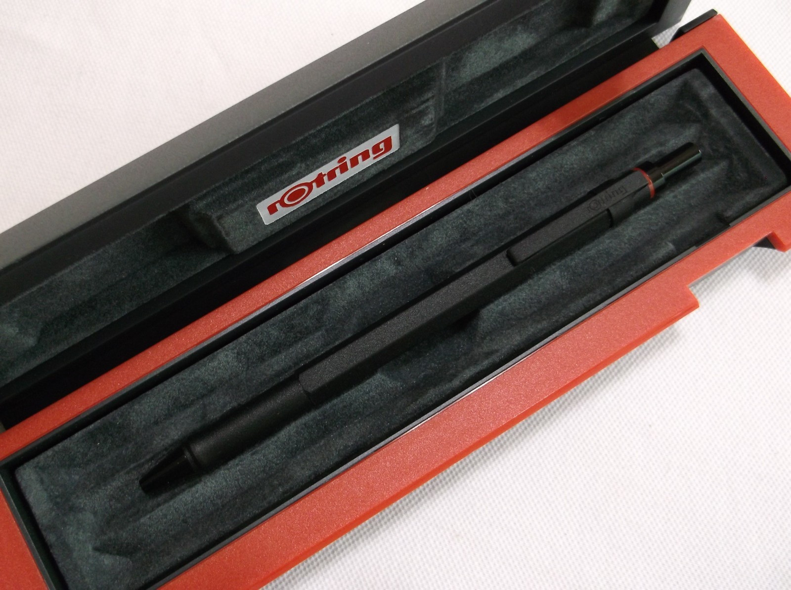 ROTRING 600 NEWTON HEXAGONAL BLACK 0.7 MM PENCIL / 46581