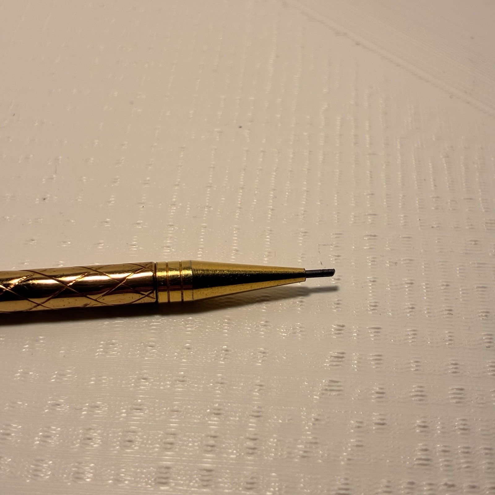 Vintage 1920s Pereline USA Gold Tone Diamond Pattern Mechanical Pencil Works
