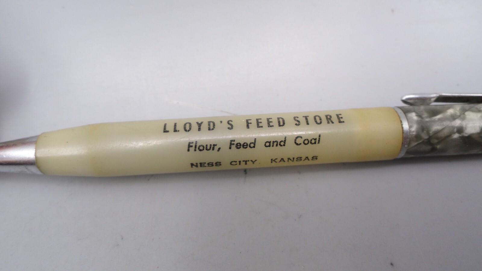 Vintage Lloyd’s Feed Store Coal Ness City, Kansas Mechanical Twist Pencil *READ*