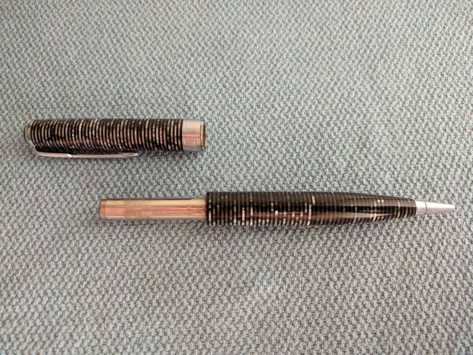 Vintage Parker Vacumatic Mechanical Pencil Black and Silver