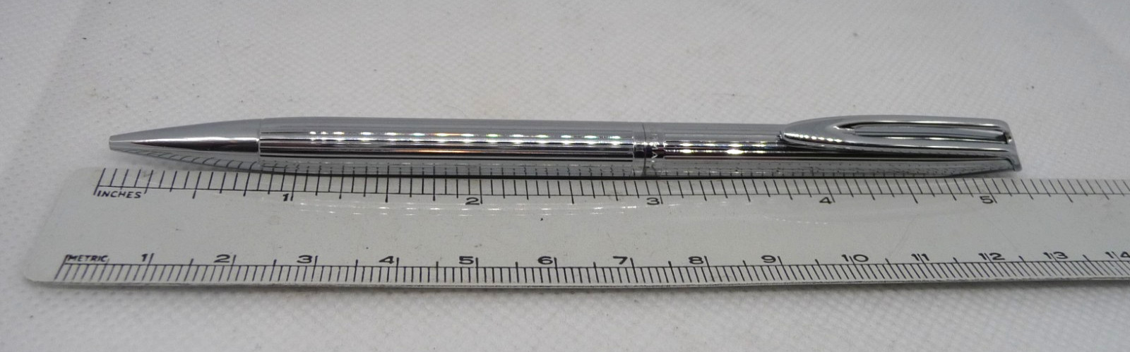 Waterman Vintage 0.9 mm bright chrome pencil-chrome trim-straight line design
