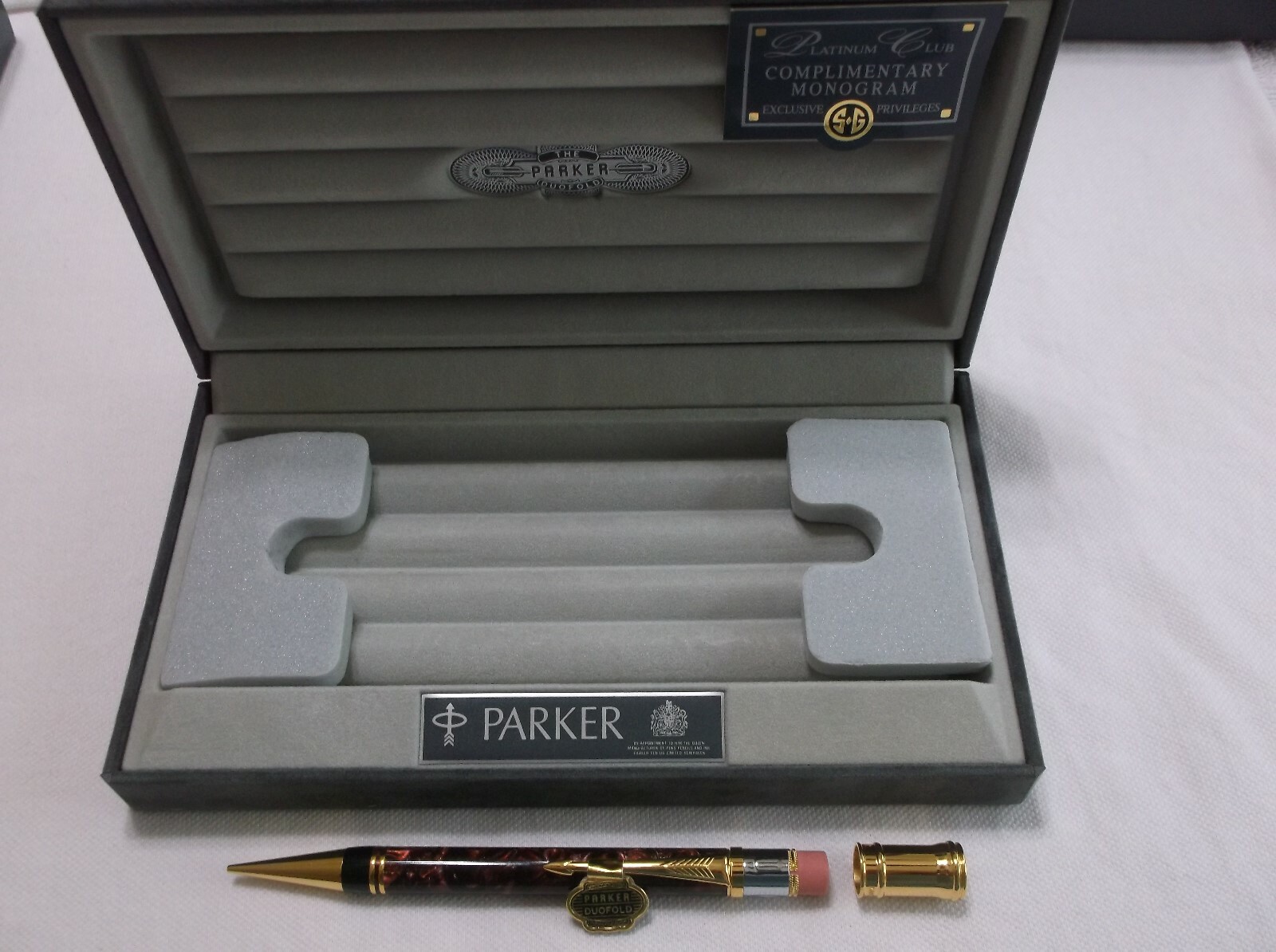 PARKER DUOFOLD MARBLED MAROON & GOLD 0.9 mm PENCIL / NEW IN BOX / MADE IN UK