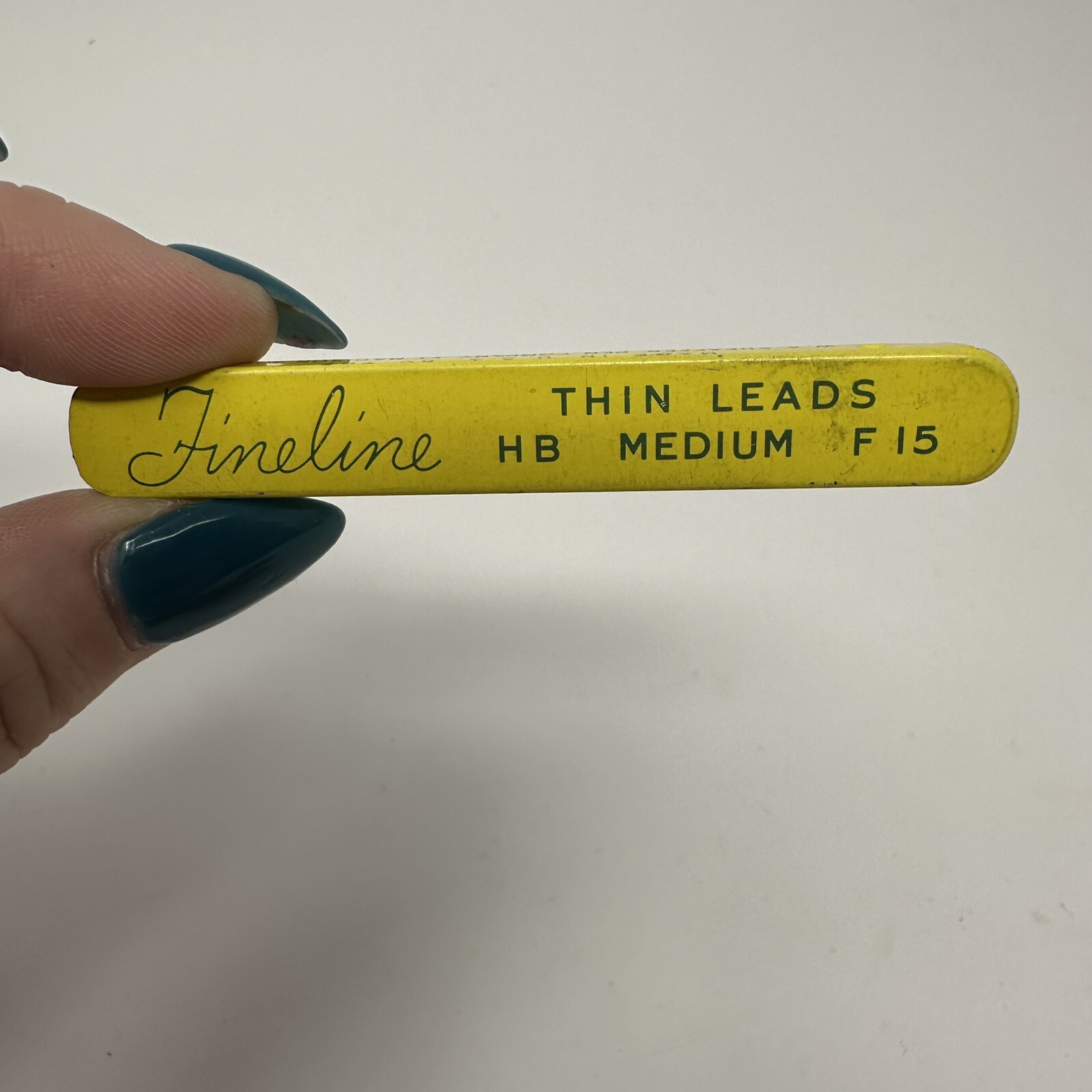 Vintage Metal Tin SHEAFFER’S FINELINE F15 HB Medium LEAD Yellow Blue Box W/ LEAD