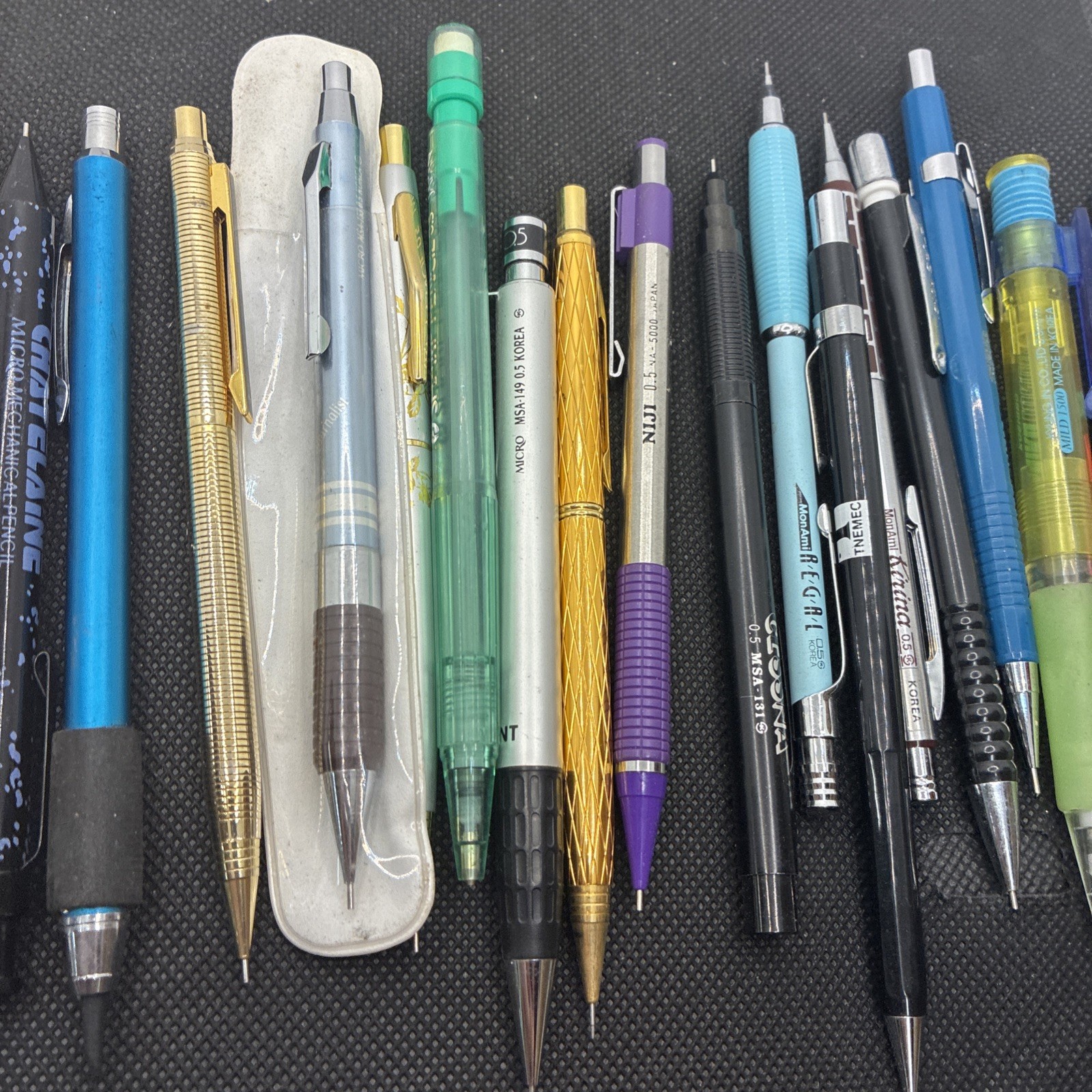 20 Mechanical Pencils Vintage Used Lot #118 LOCbbb