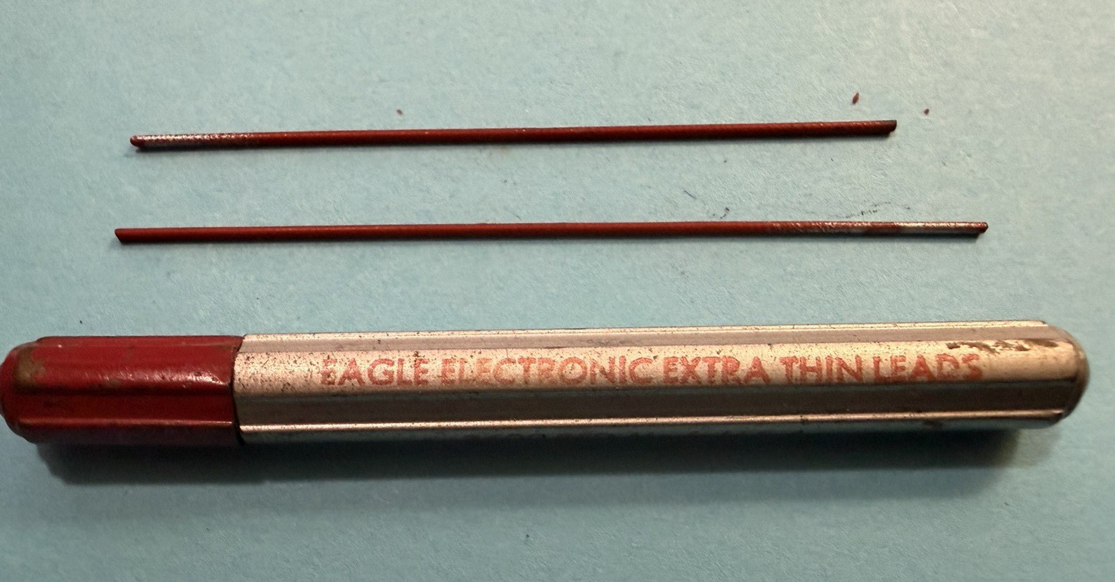 Vintage Eagle Electronic Extra Thin Leads 3600 RED Made USA Container & 2 leads