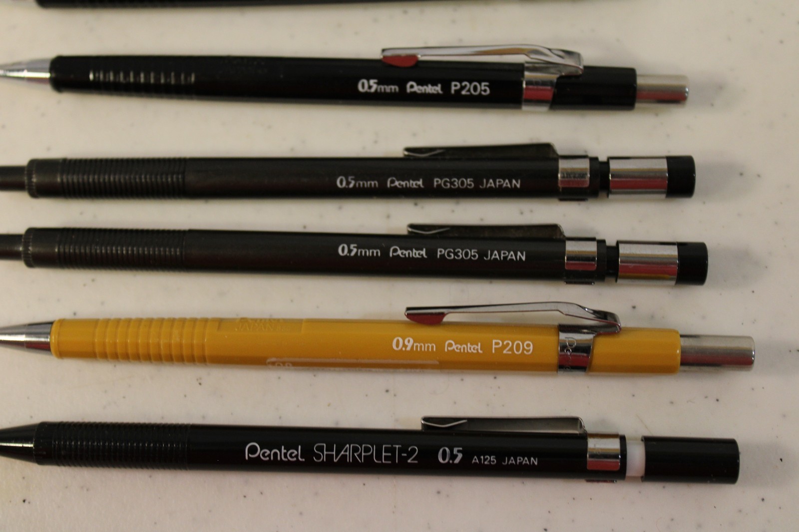 LOT OF 7 MECHANACAL DRAFTING WORKING LEAD PENCILS VINTAGE PENTEL P205, 209, ETC.