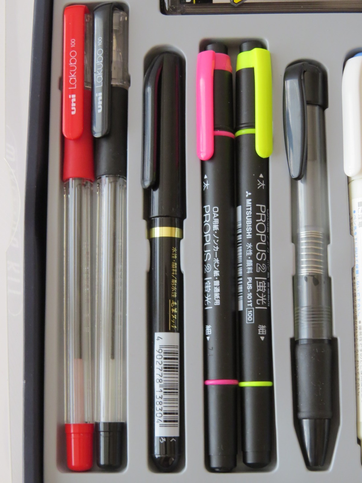 MITSUBISHI Pencil Co., Ltd. Uni Whole Set of Writing Kit KFW-1503 (10 items)