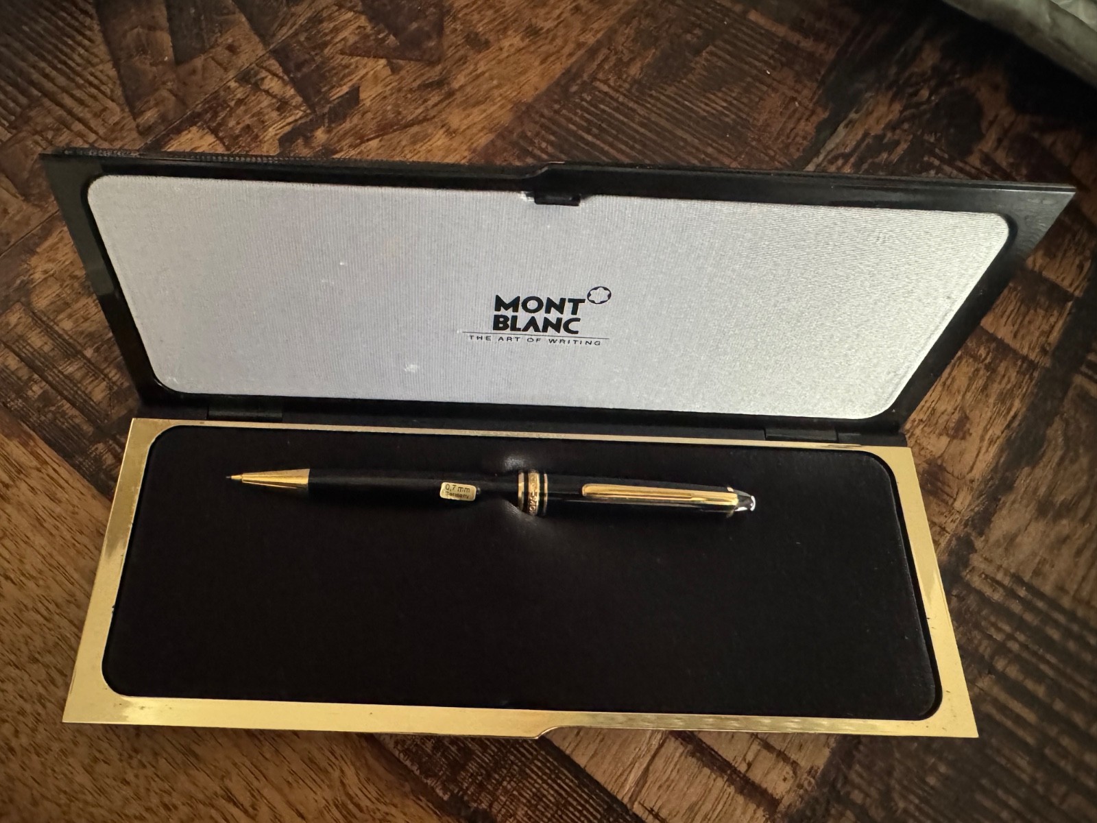 MONTBLANC MECHANICAL PENCIL (—- MINT—-) 0.7mm