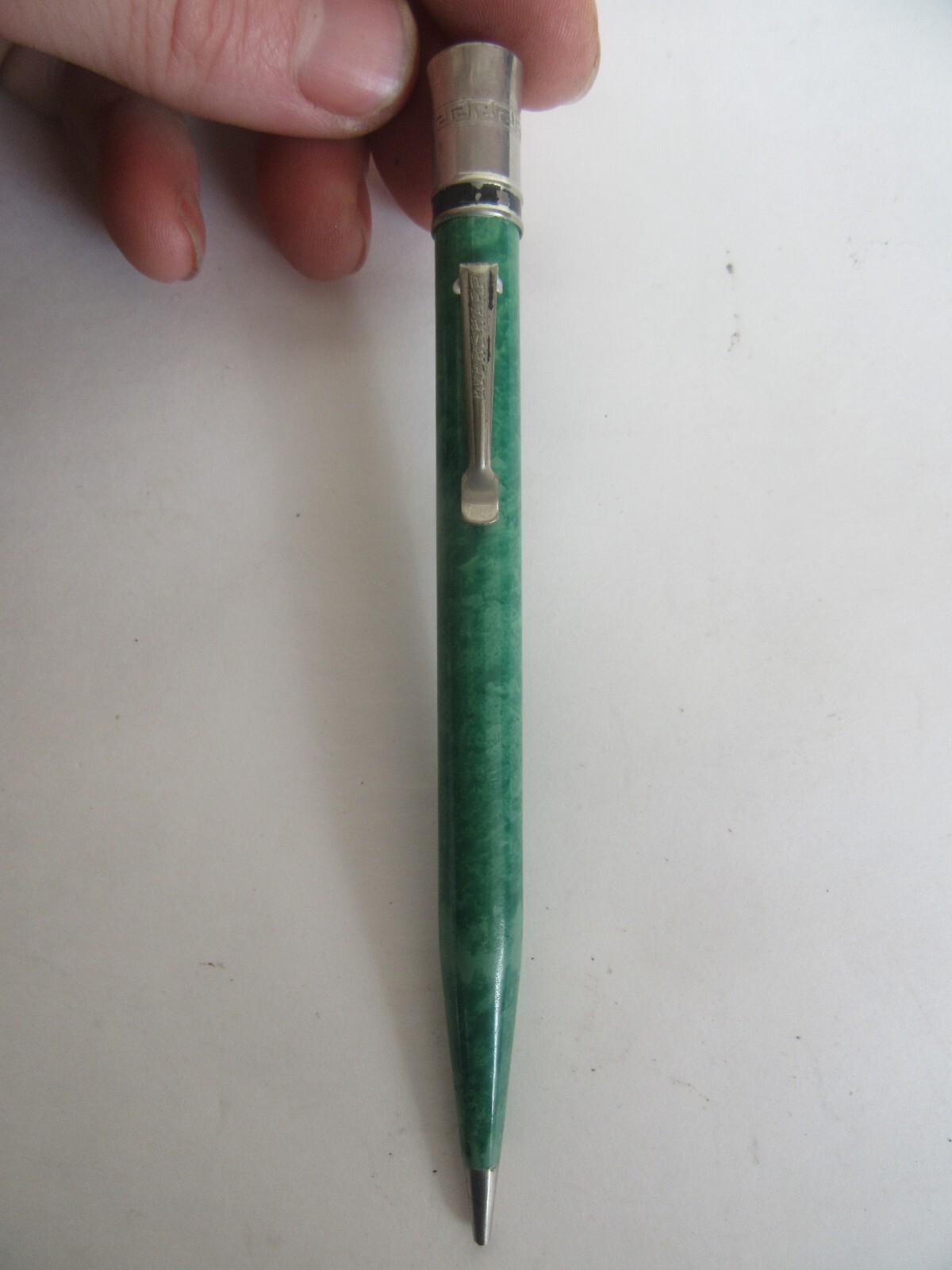 Vintage 1920’s Eversharp Jade Green Mechanical Pencil (5 3/8″)