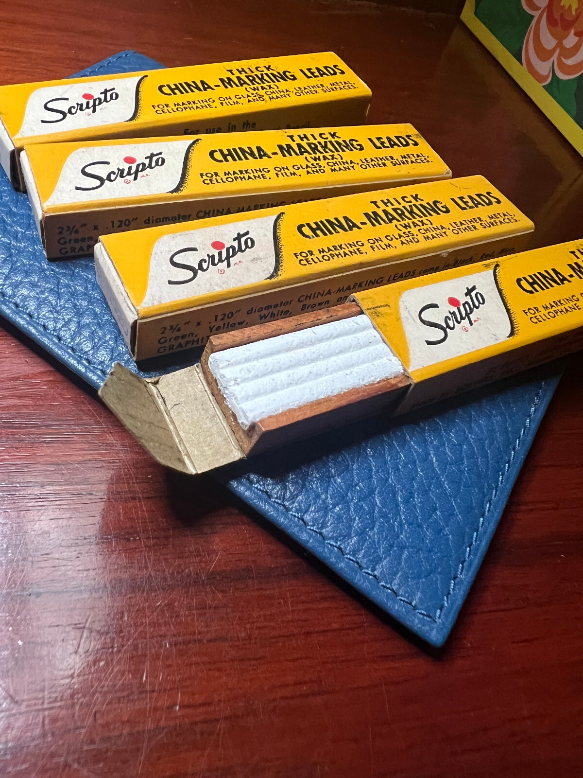 1 BOX OF VINTAGE SCRIPTO MARKING WAX LEADS FOR GLASS AND OTHER TEXTURES