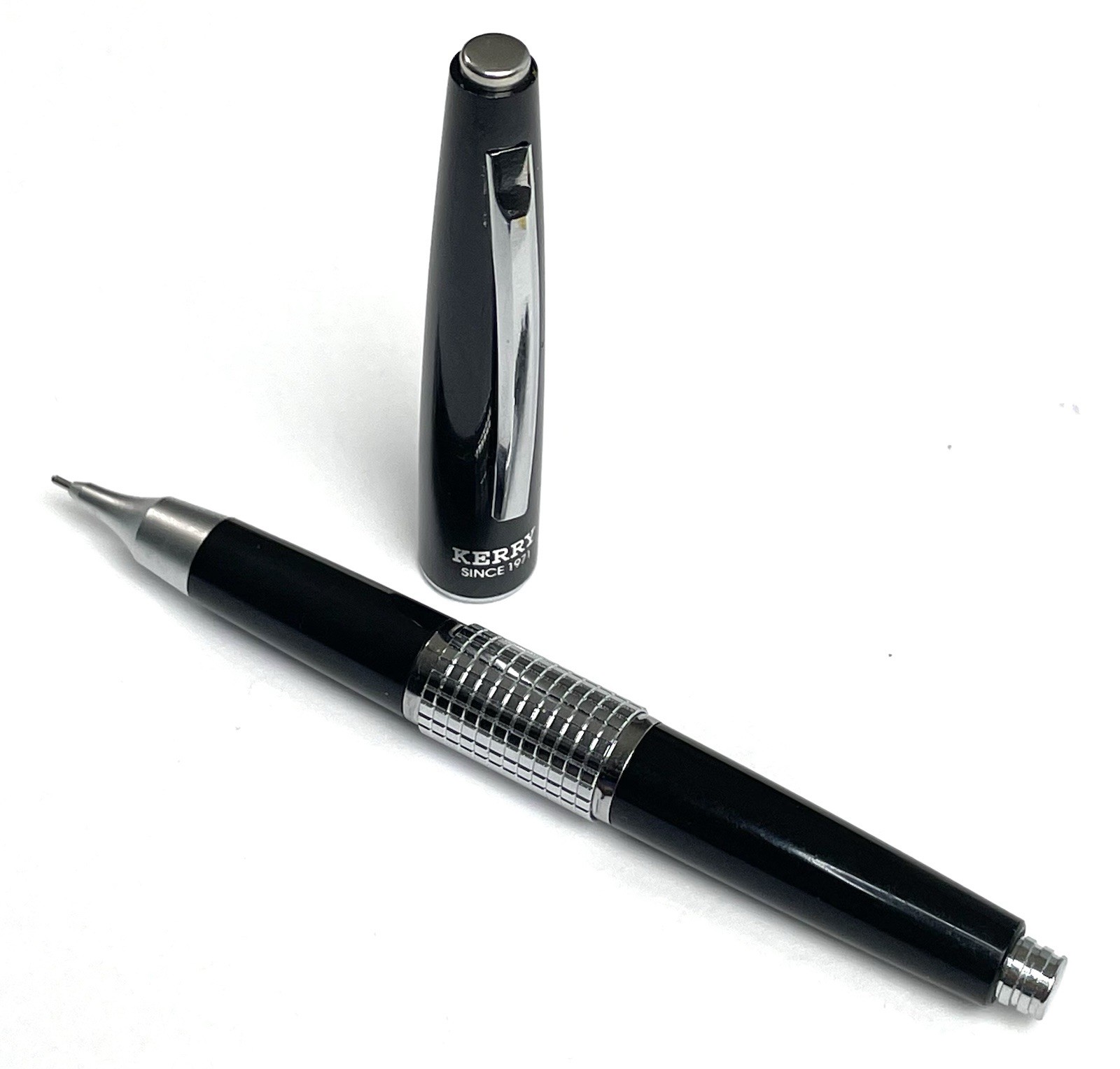 Pentel KERRY P1035 0.5mm Mechanical Pencil Black & Silver Japan