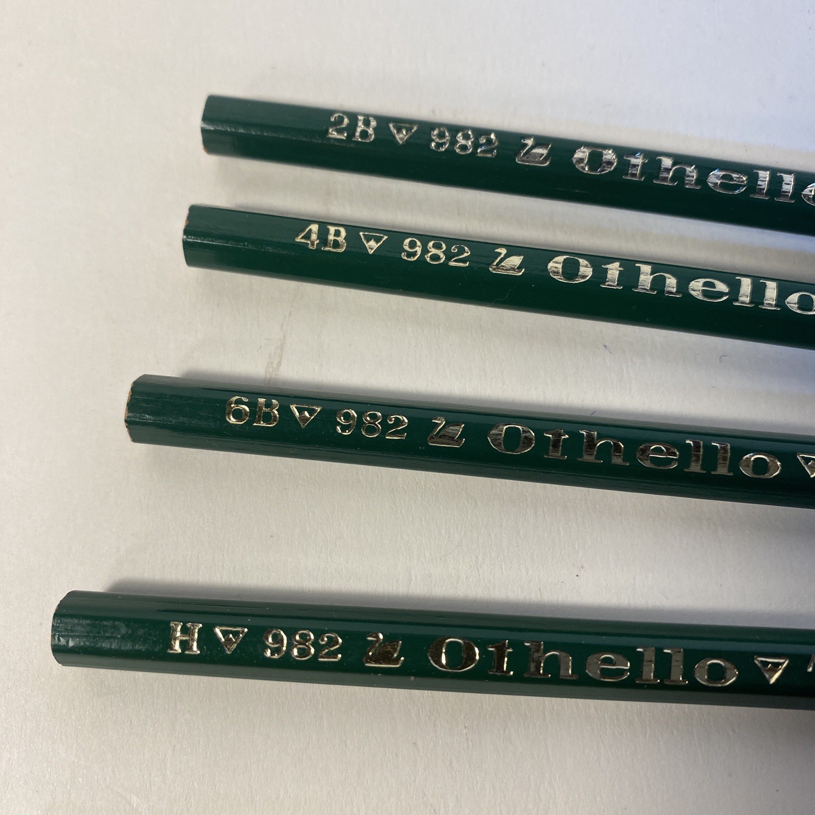 Pencil 982 Swan Othello Microfine Lead 2B 4B 6B H