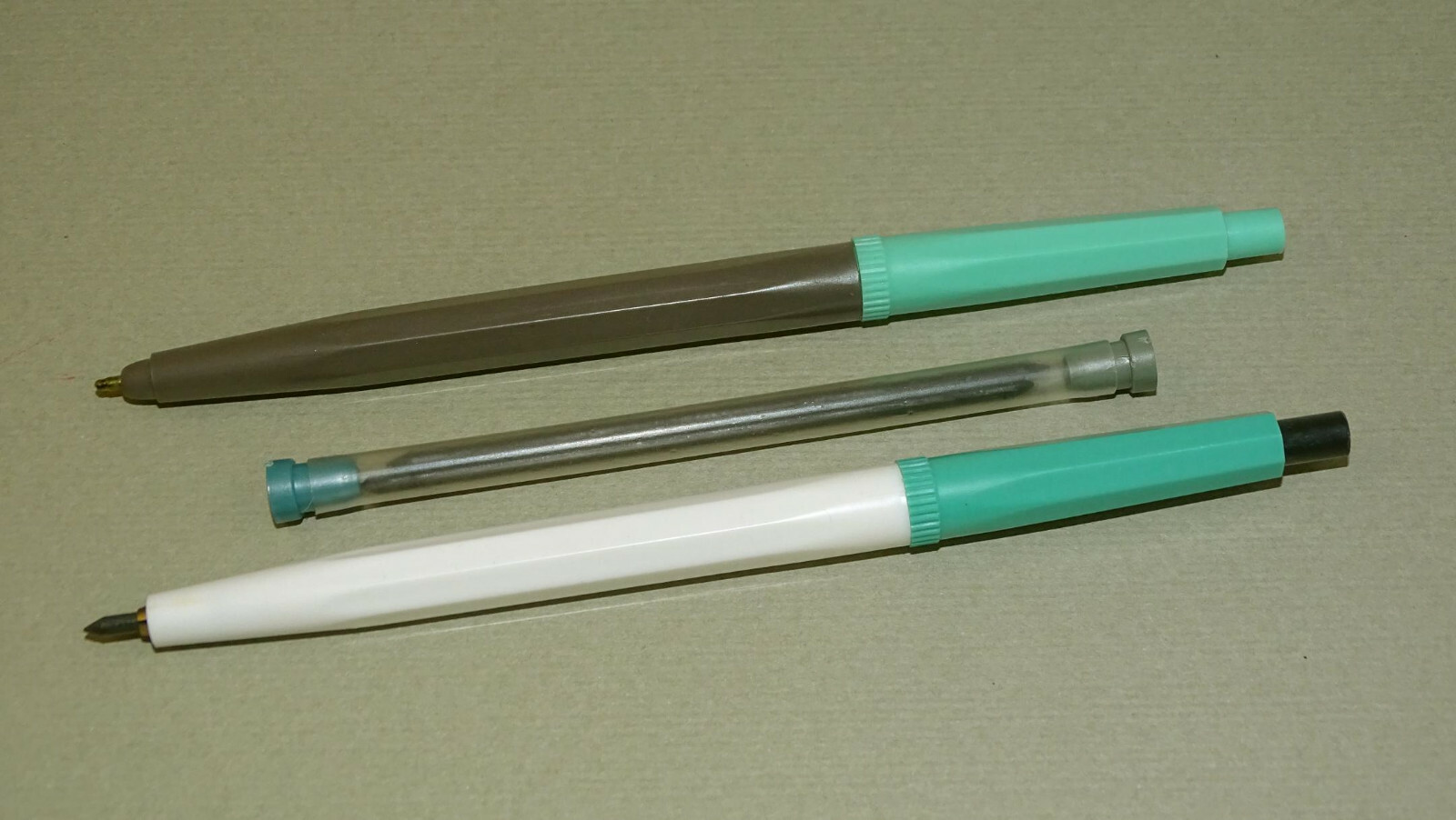 Vintage Russian STUDENT Set – Mechanical Pencil & Pen w/ Refill in Original Box