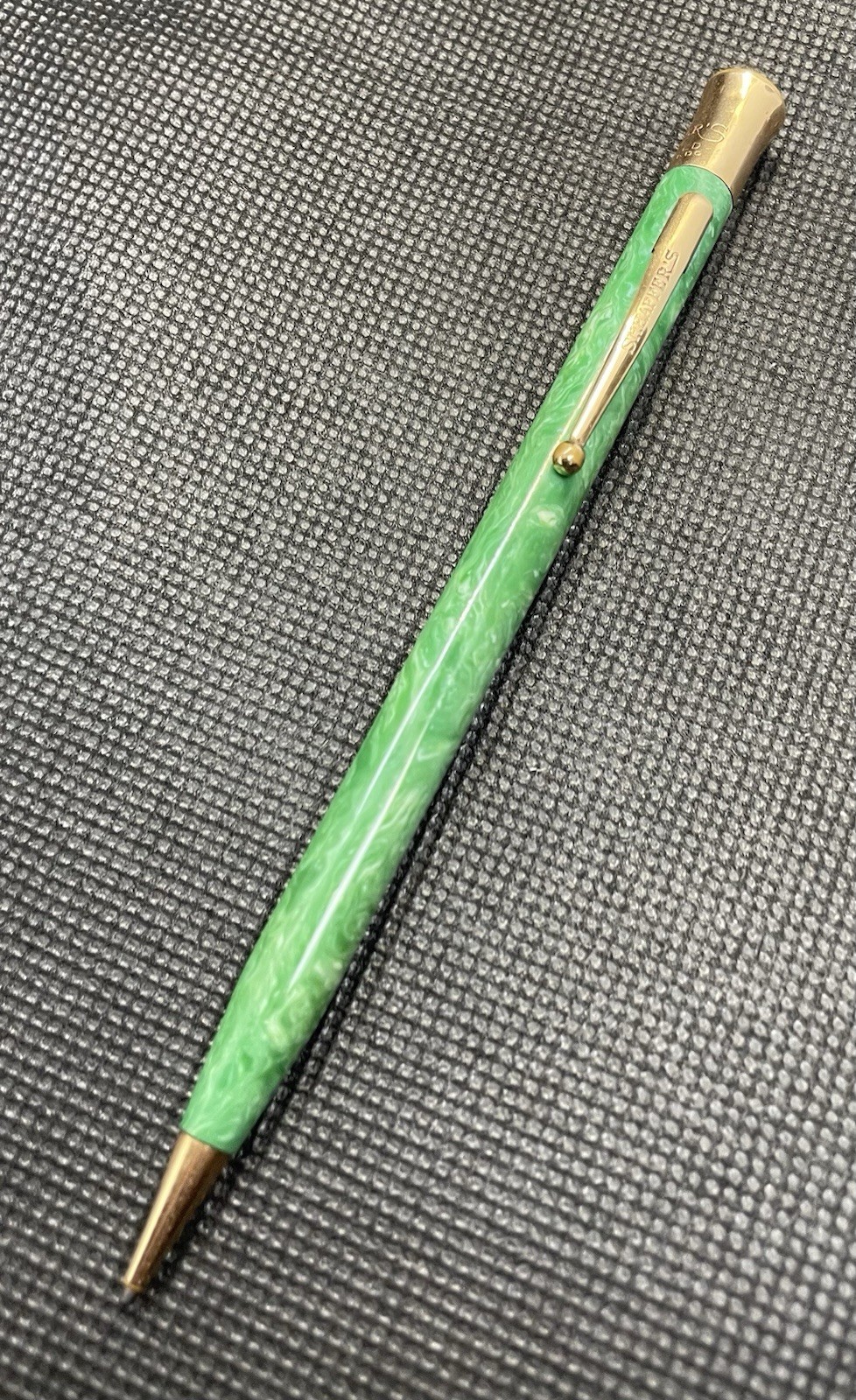 Sheaffer Lifetime Thin Jade Green w/Gold Trim 1.1mm Pencil – 1920’s