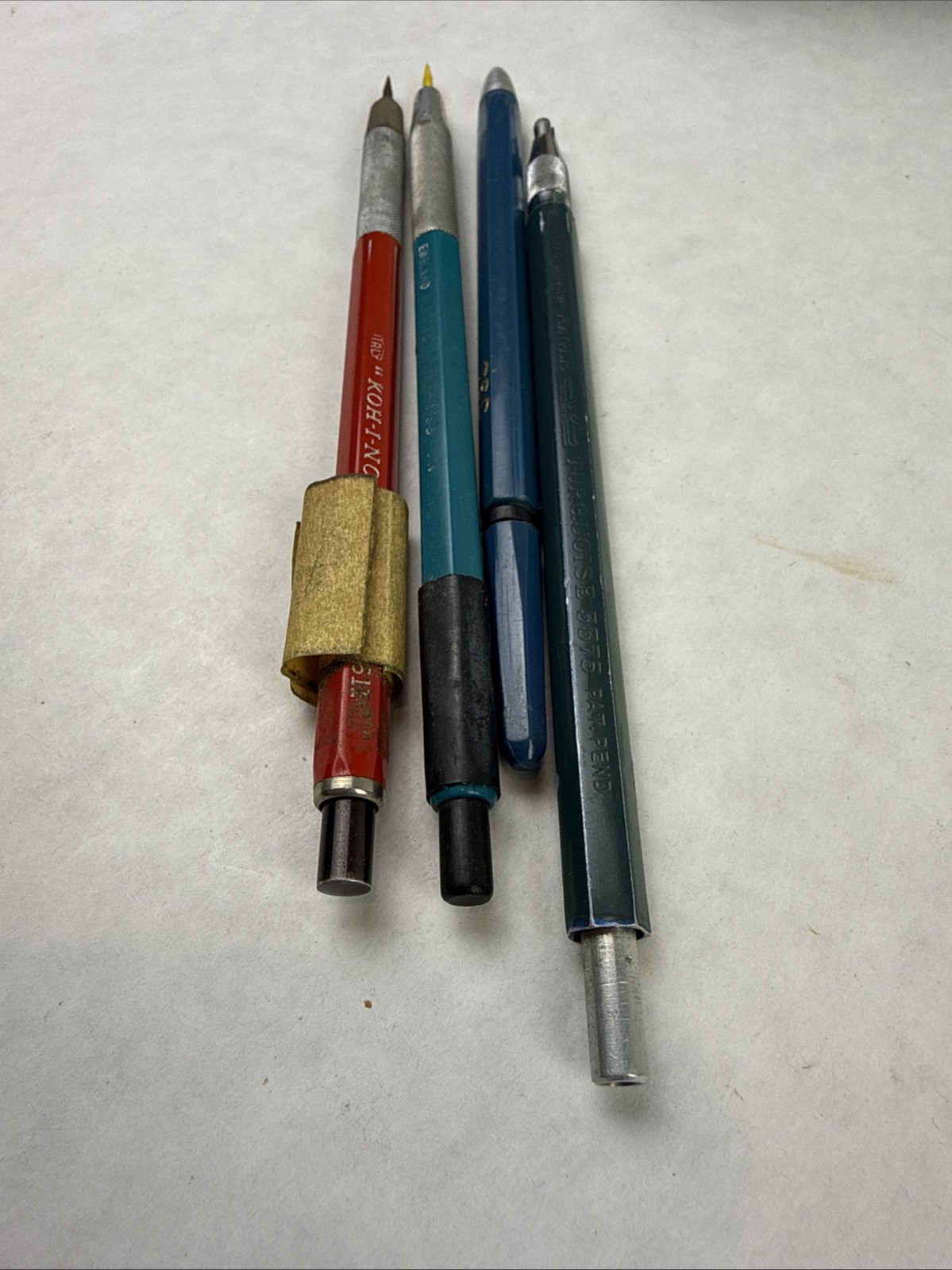 Vintage Lot Berol Turquoise Eagle Drawing Leads #2375 2H 3H 4H 6H HB H 5H Read