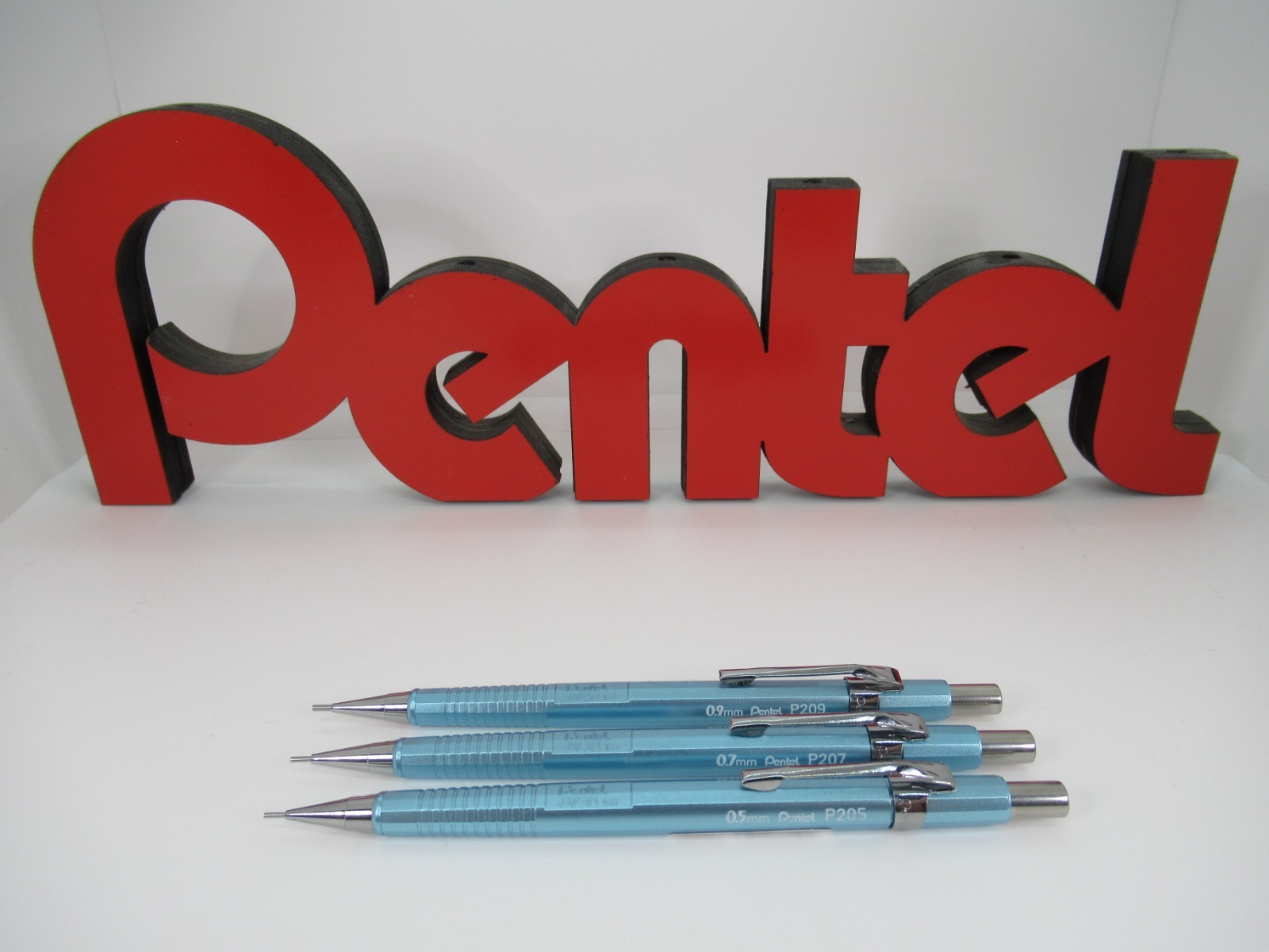 Pentel P200 Collection Metallics – Sky Blue, Set of 3 (Brazil)