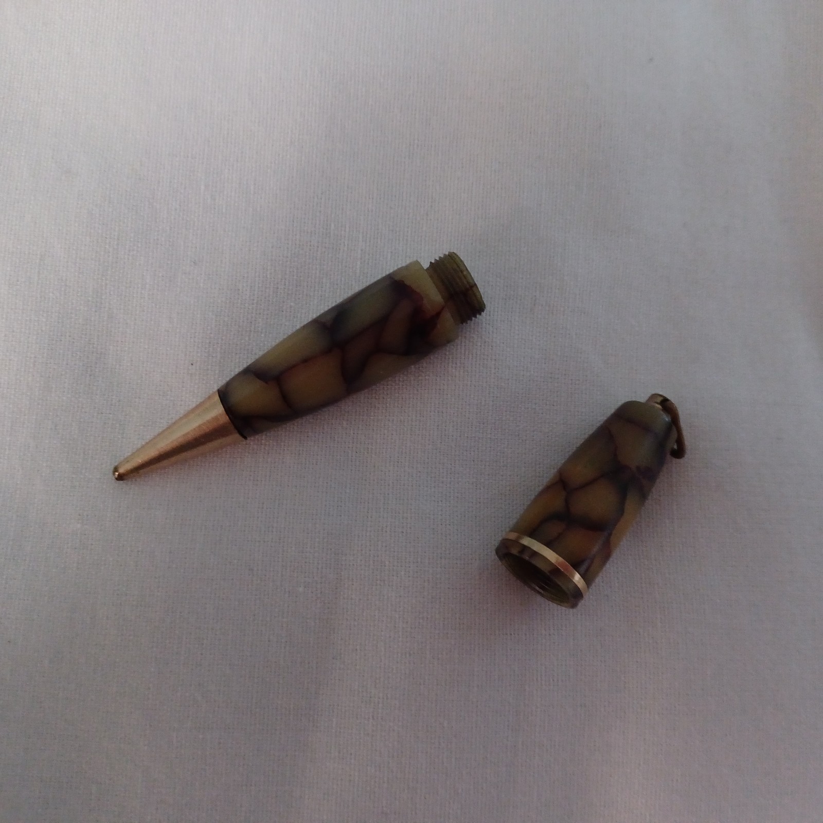 = VINTAGE 1950’S / 1960’S LAPEL 3” MECHANICAL PENCIL