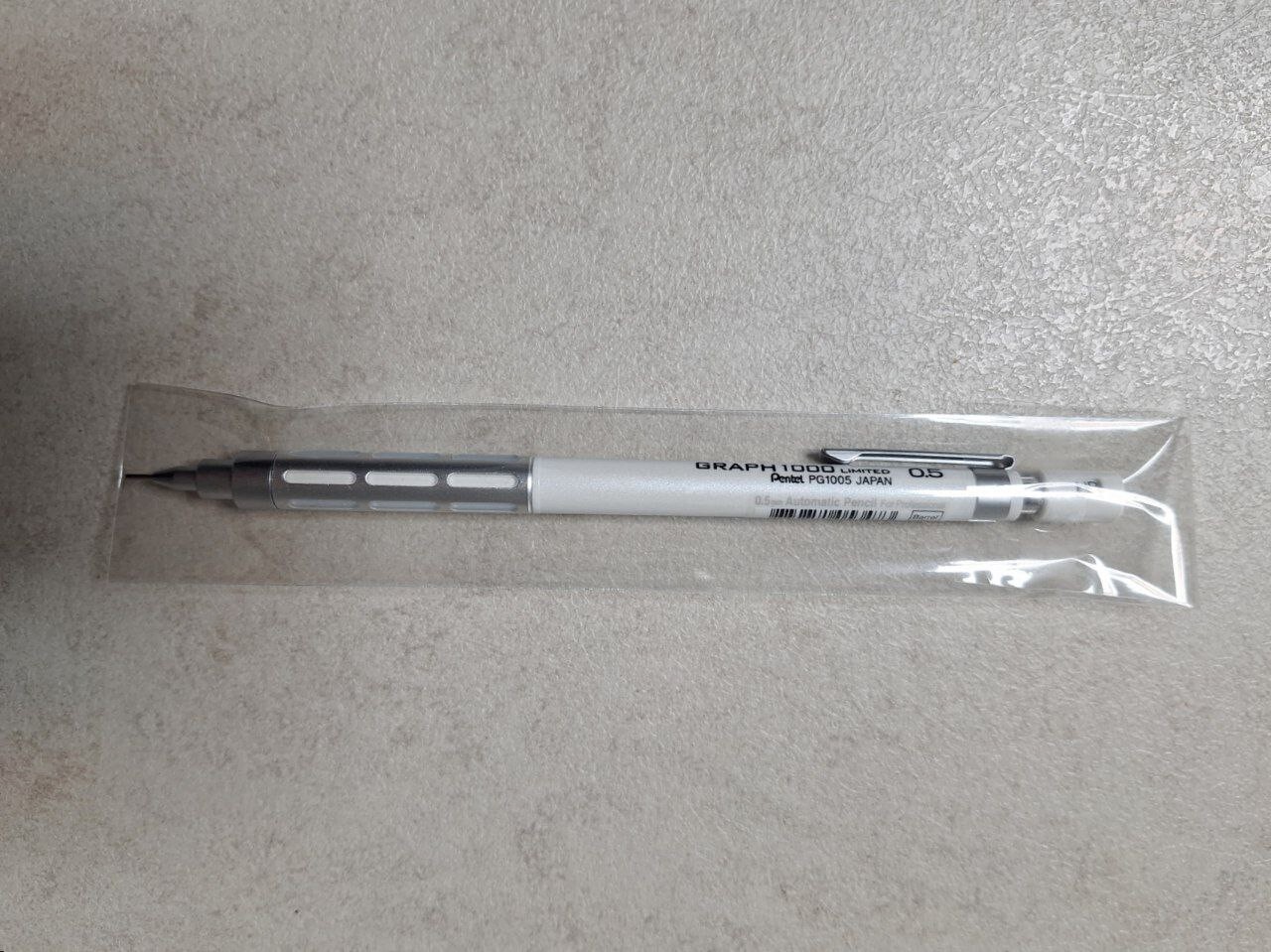 Pentel Discontinued Mechanical Pencil – Graph 1000 Limited Edition 8 Pearl White