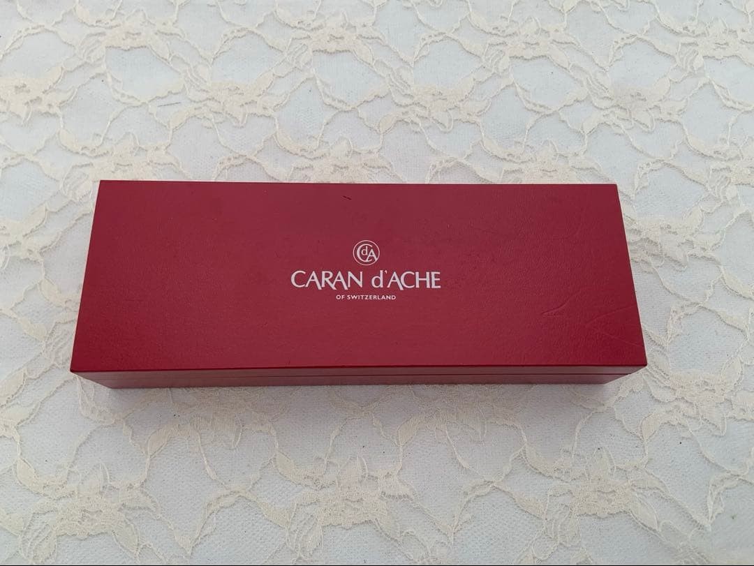 Caran d’Ache Ecridor Chevron Gold