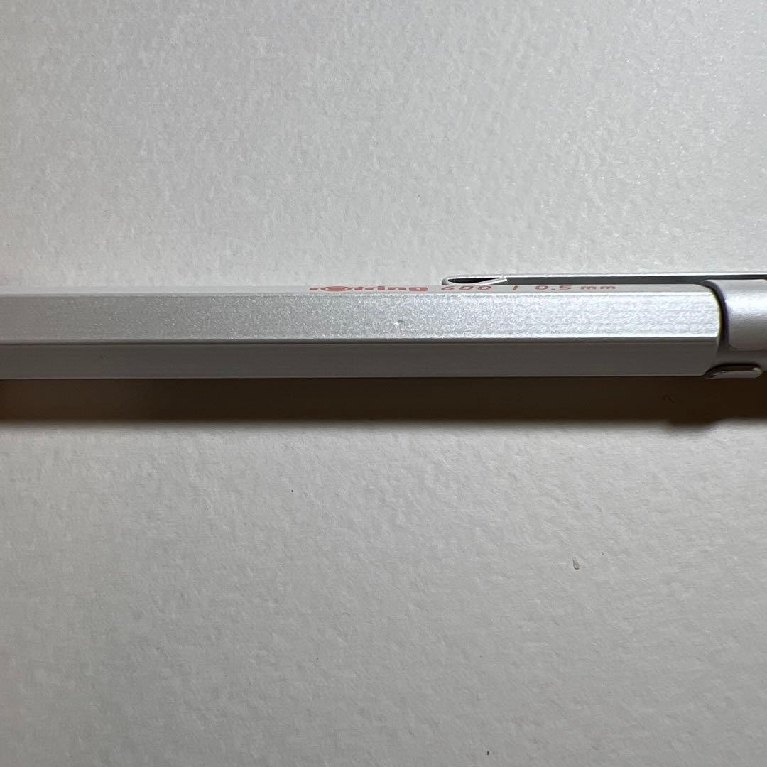 rotring 600 0.5mm pearl white madder red base