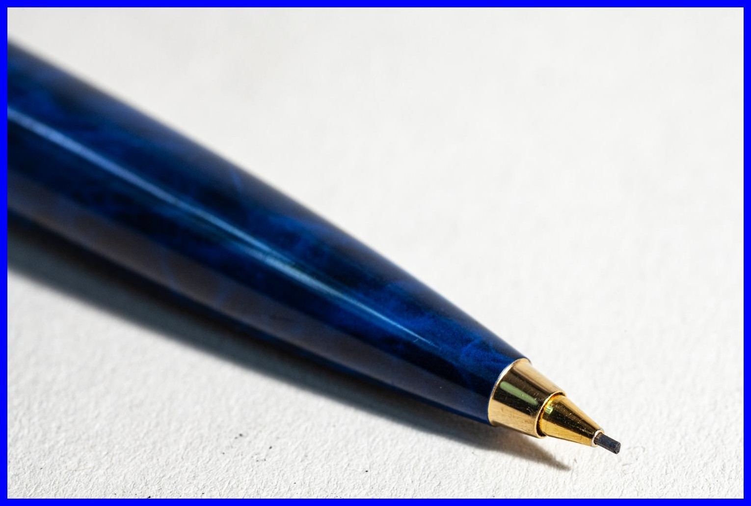 Pelikan Celebry D 580 Twist Pencil In Sapphire Blue & Gold For 0.7Mm Leads