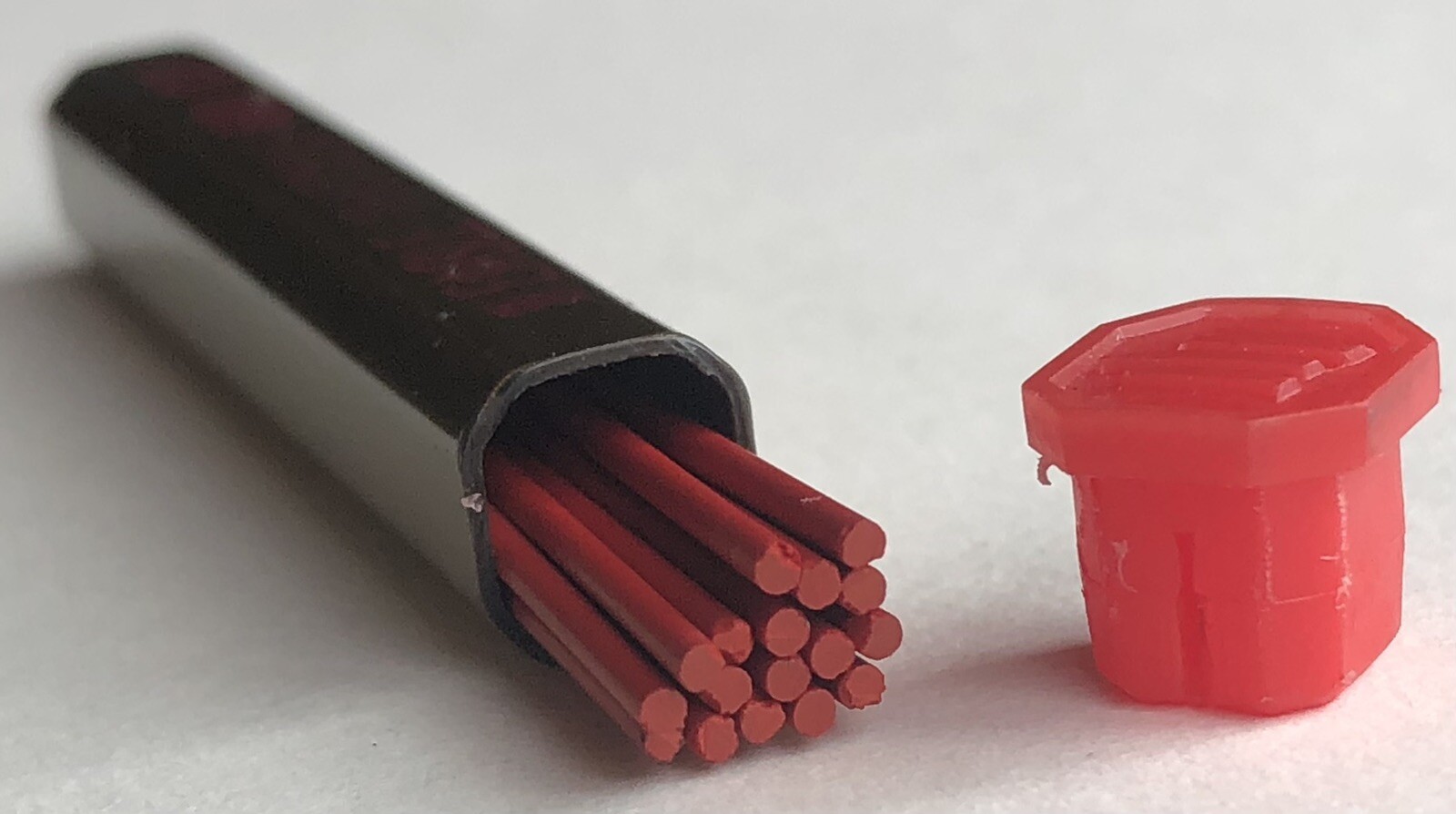 Vintage EAGLE ELECTRONIC Mechanical Pencil Lead RED 1.1mm NOS 16pk USA