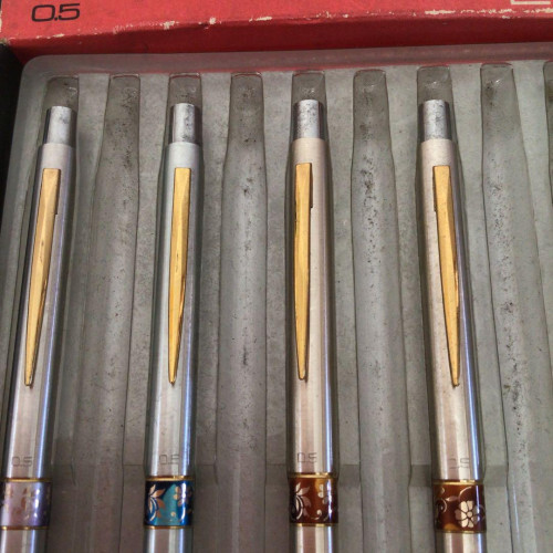 Mitsubishi Mechanical Pencil 0.5 Ladies M5-1013 Floral Pattern [EXC] From JAPAN◎