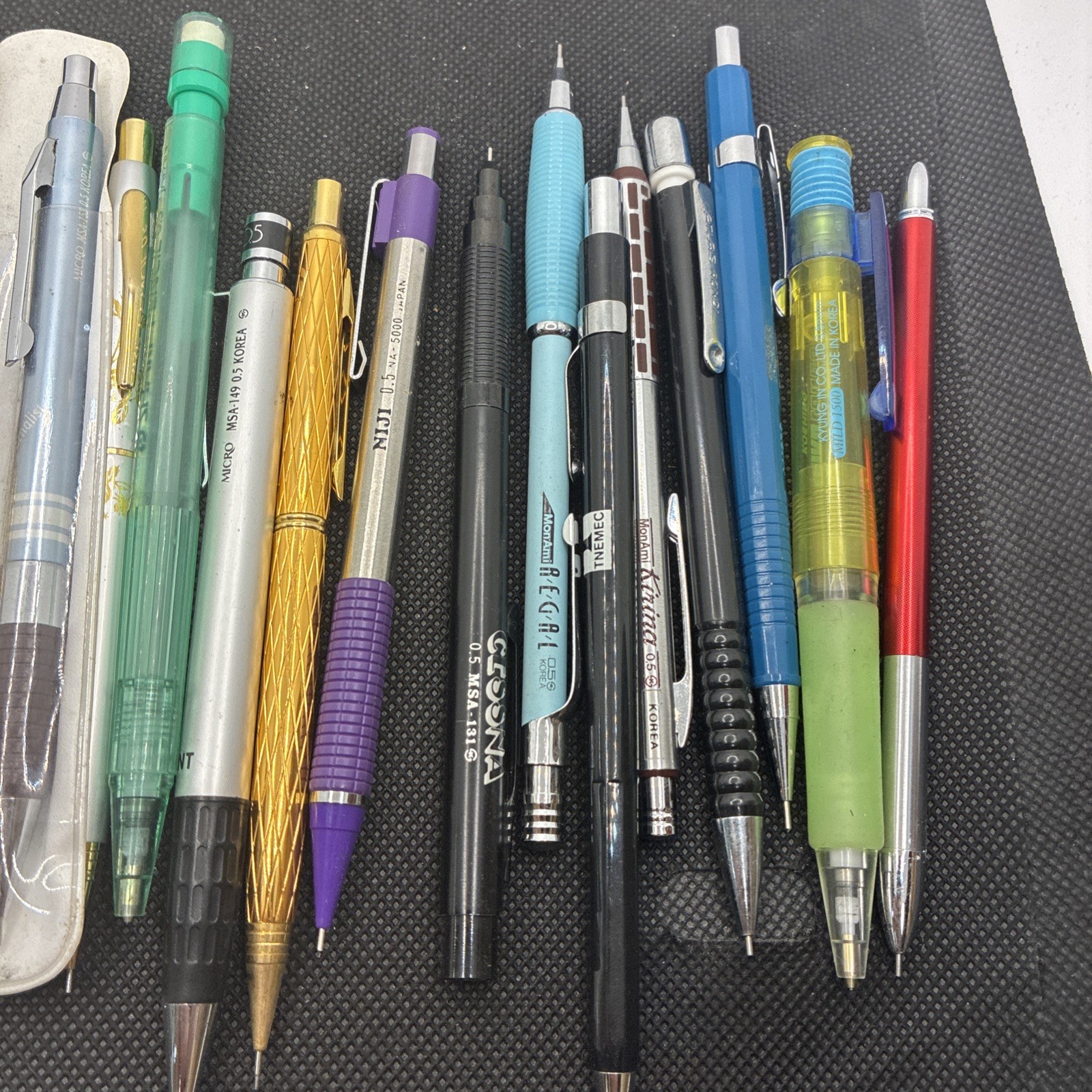 20 Mechanical Pencils Vintage Used Lot #118 LOCbbb