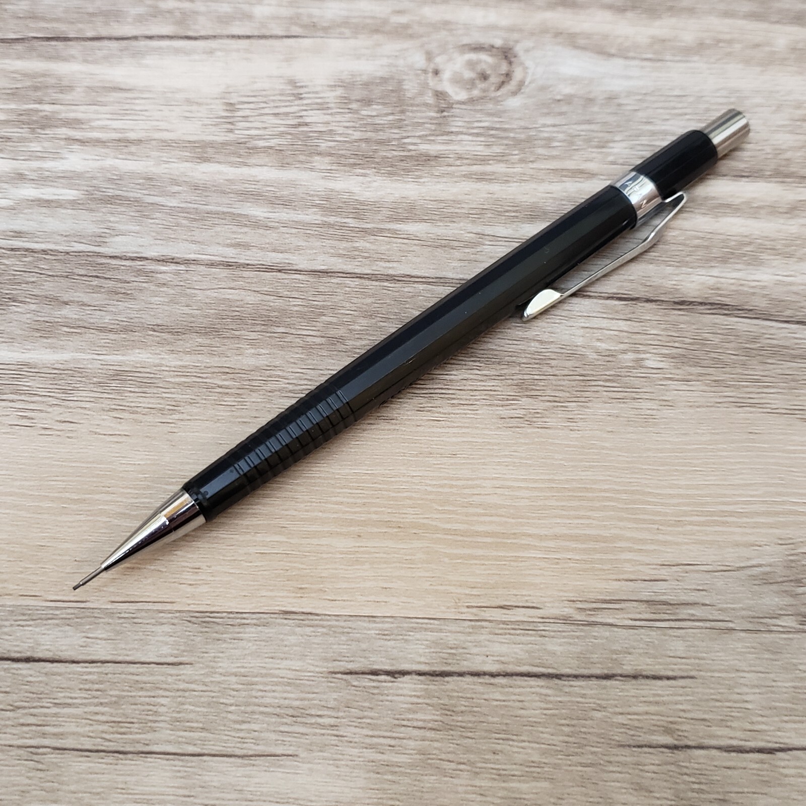 2 Vintage PENTEL P205 Mechanical Pencils Plastic & Chrome 0.5mm Japan