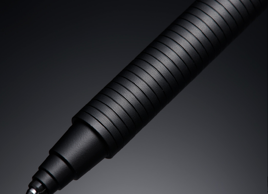 Uni Kuru Toga Metal Mechanical Pencil Nocturne Black 0.5mm M5-KH New Japan