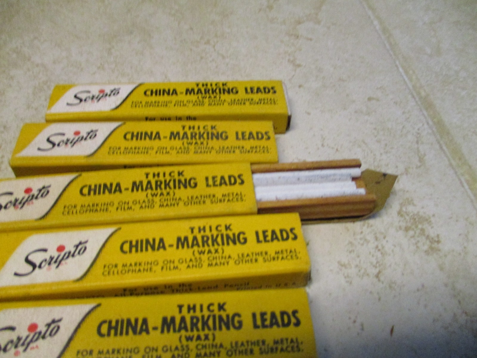 Vintage SCRIPTO China Marking WAX Leads ~ BLACK Read L11
